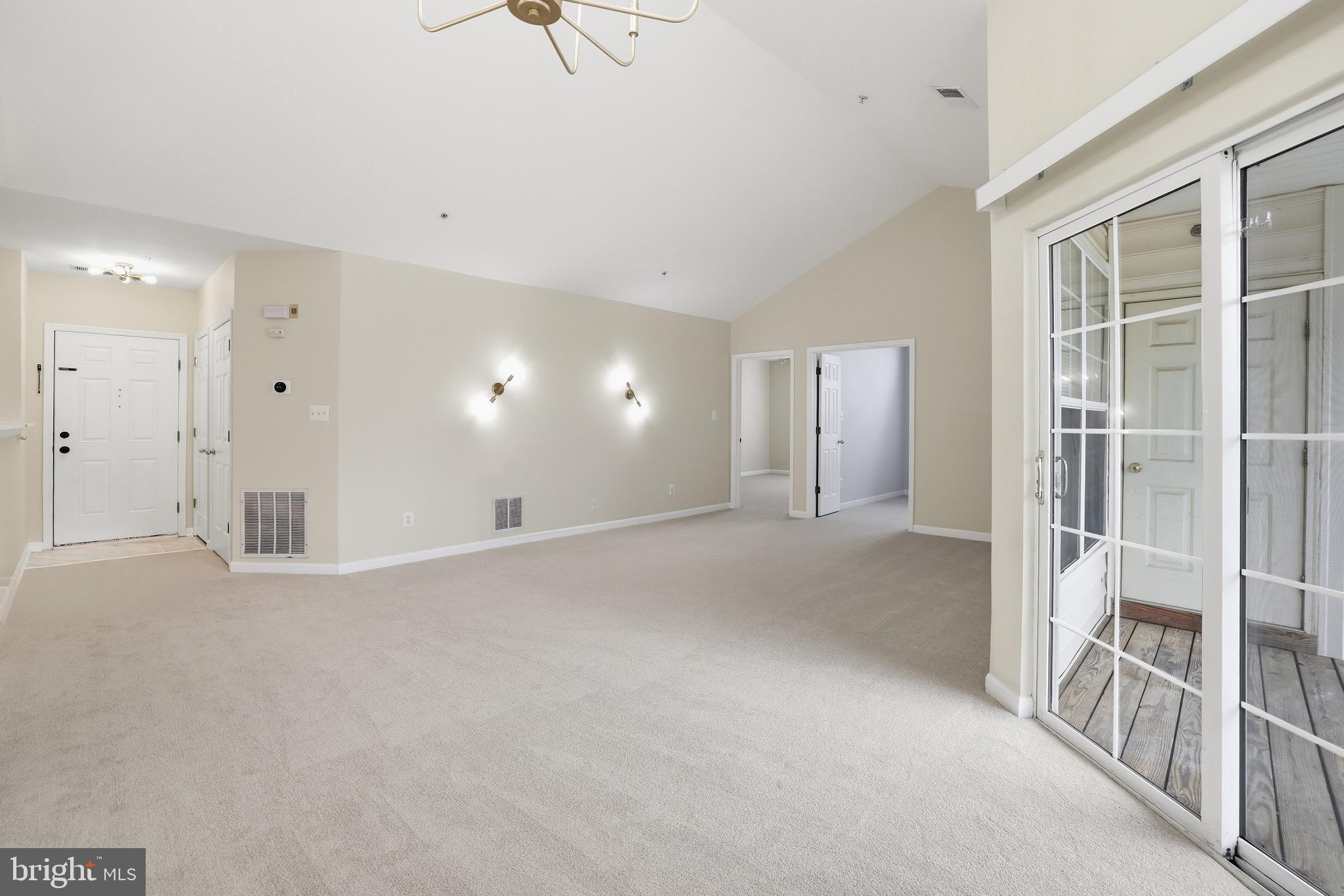 LAKESIDE AT SOUTH RIDING - Residential