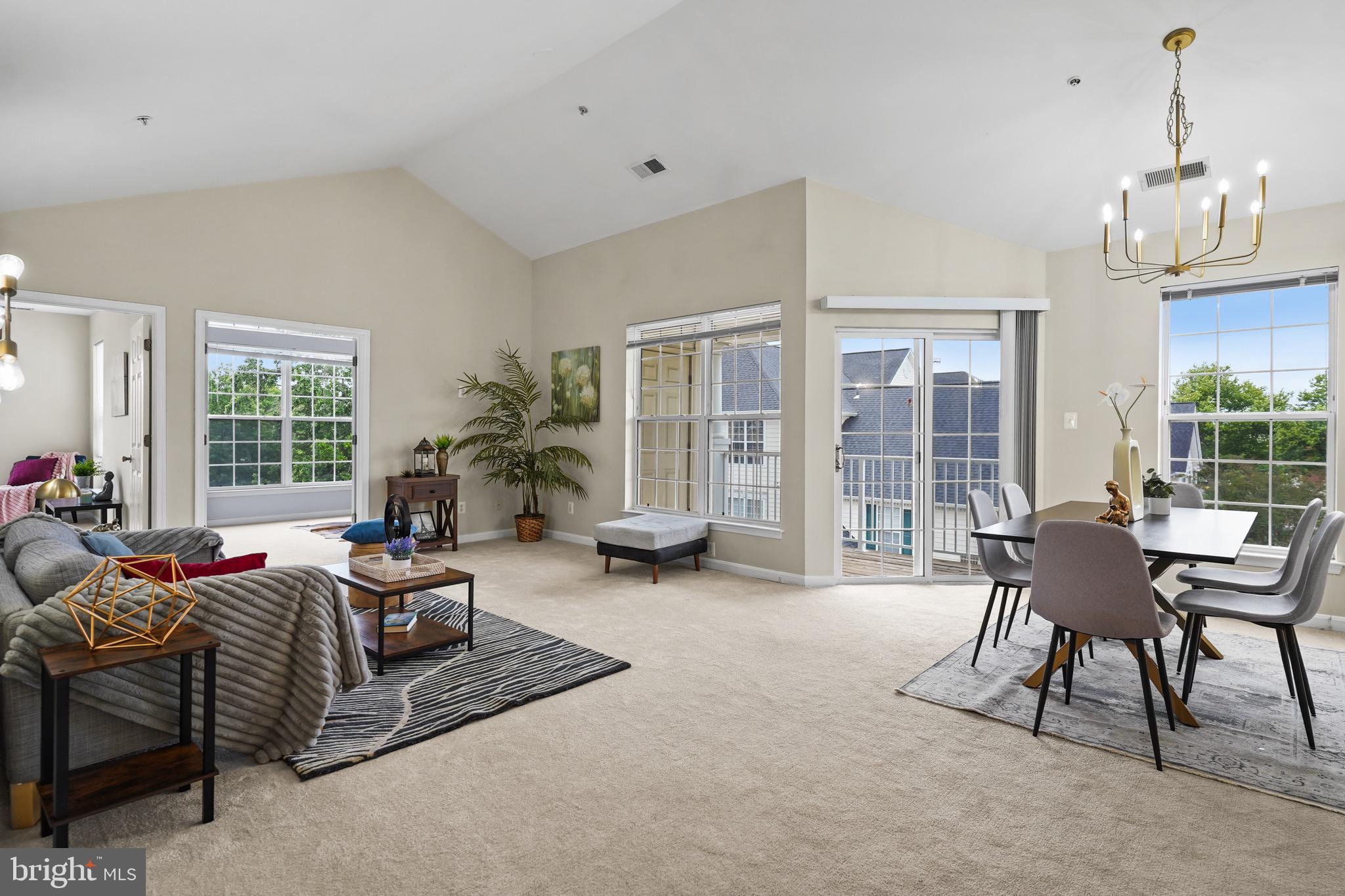 LAKESIDE AT SOUTH RIDING - Residential