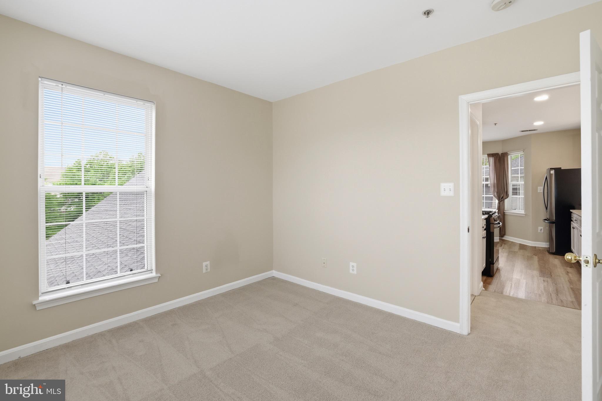 LAKESIDE AT SOUTH RIDING - Residential