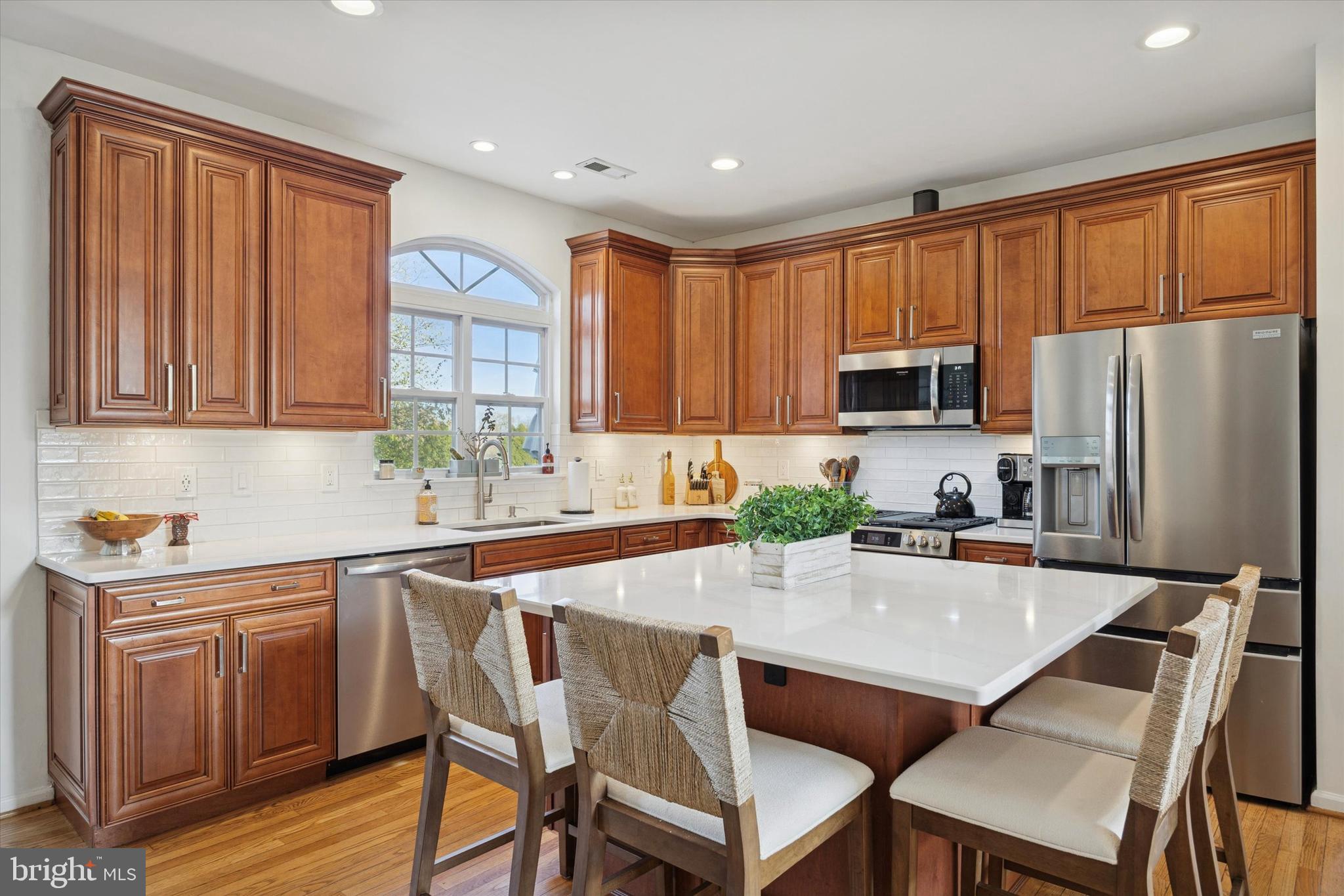 BRADFORD WOODS - Residential