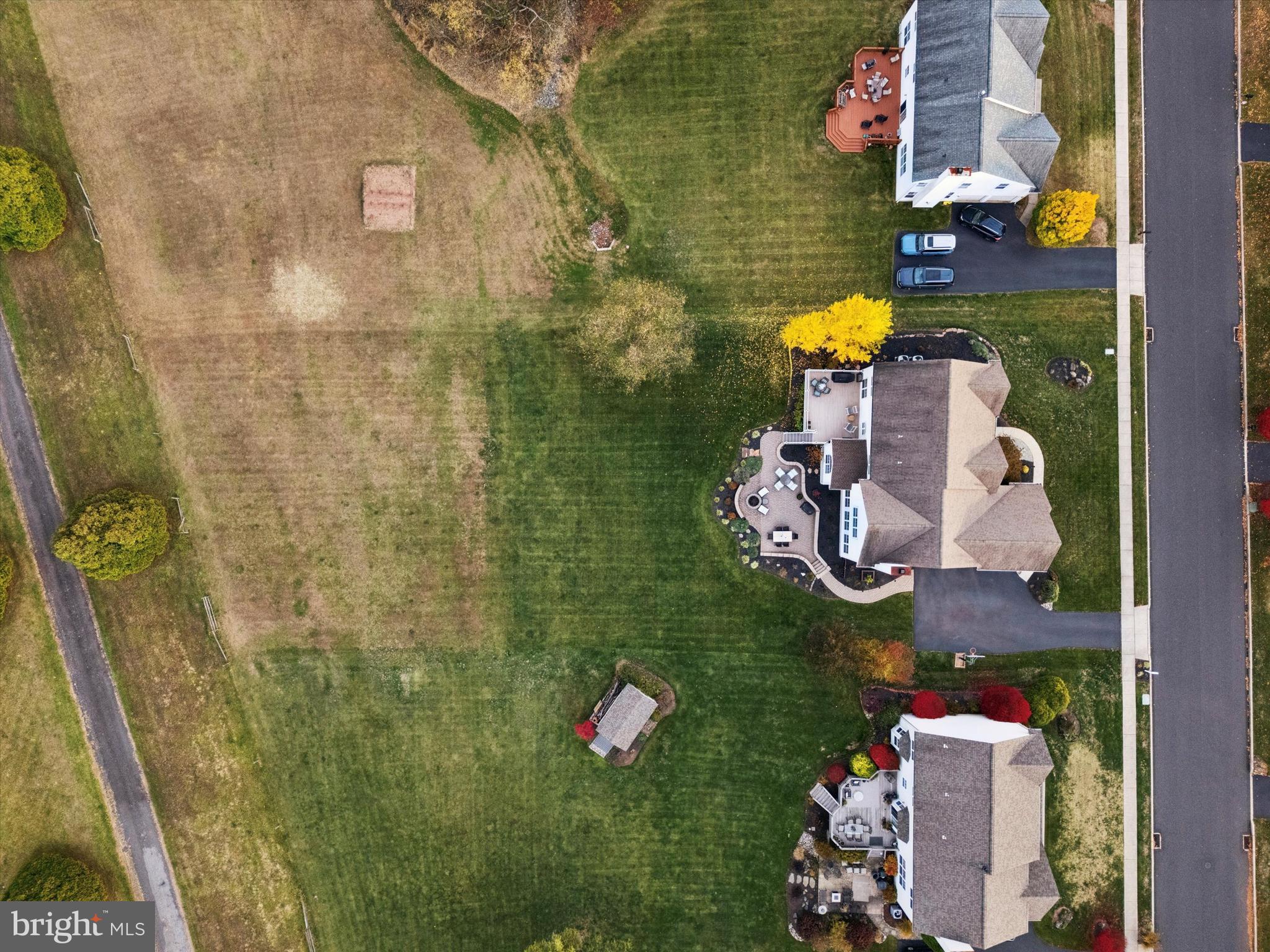 BRADFORD WOODS - Residential