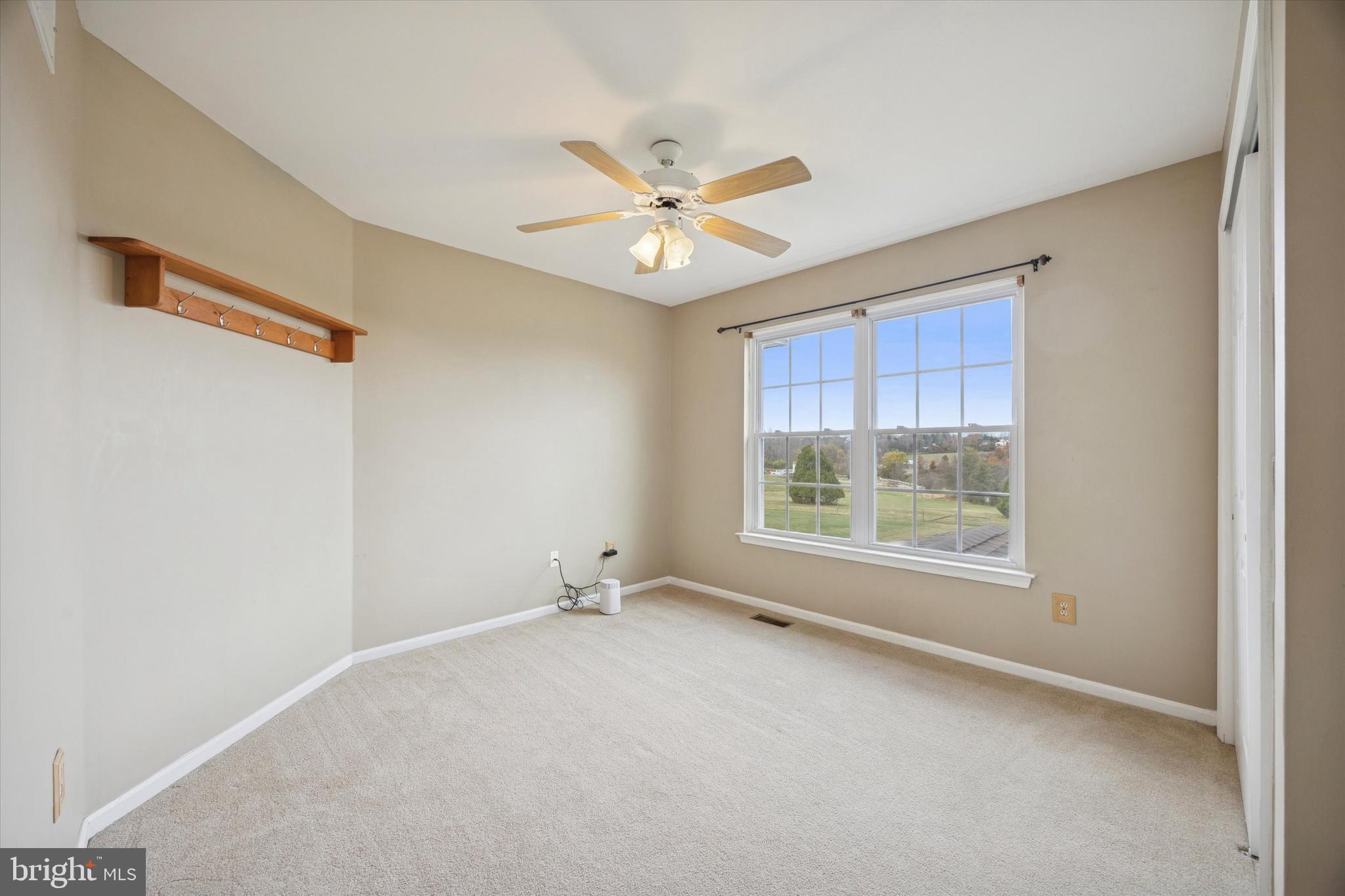 BRADFORD WOODS - Residential