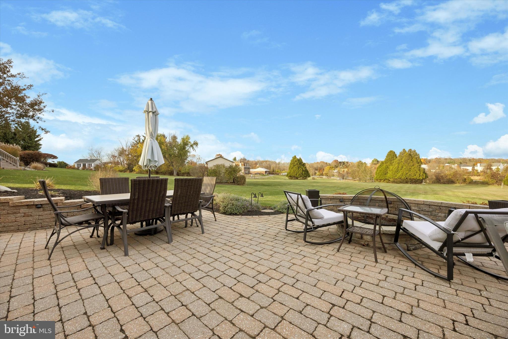 BRADFORD WOODS - Residential