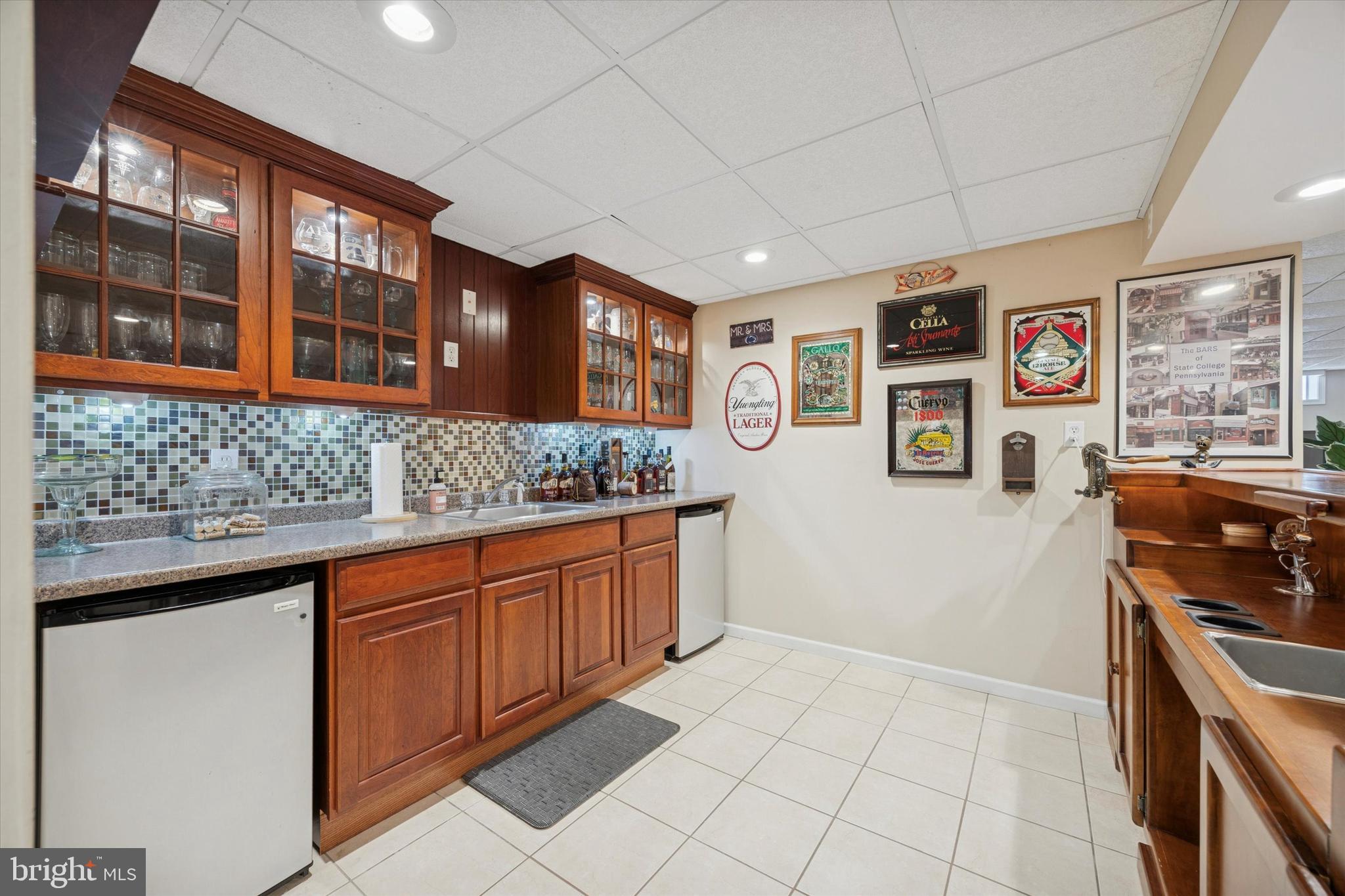 BRADFORD WOODS - Residential