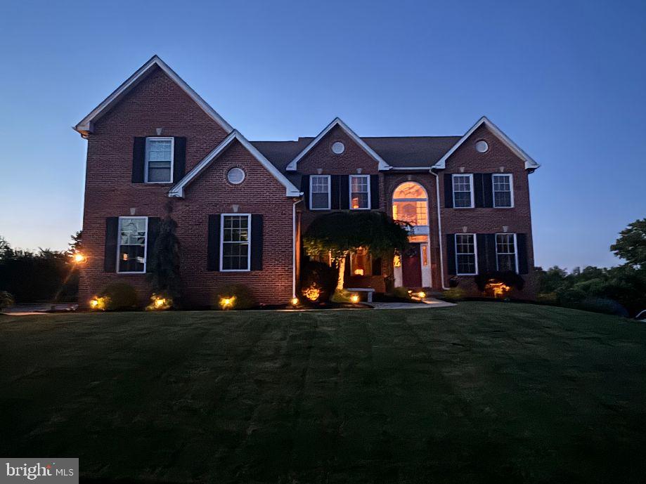 BRADFORD WOODS - Residential