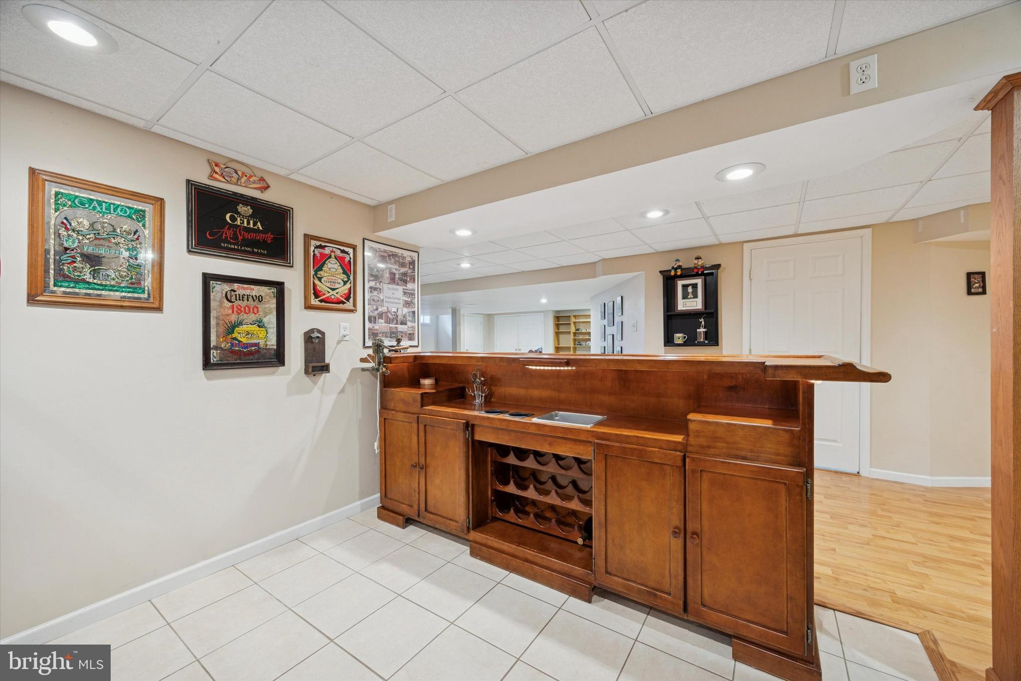 BRADFORD WOODS - Residential