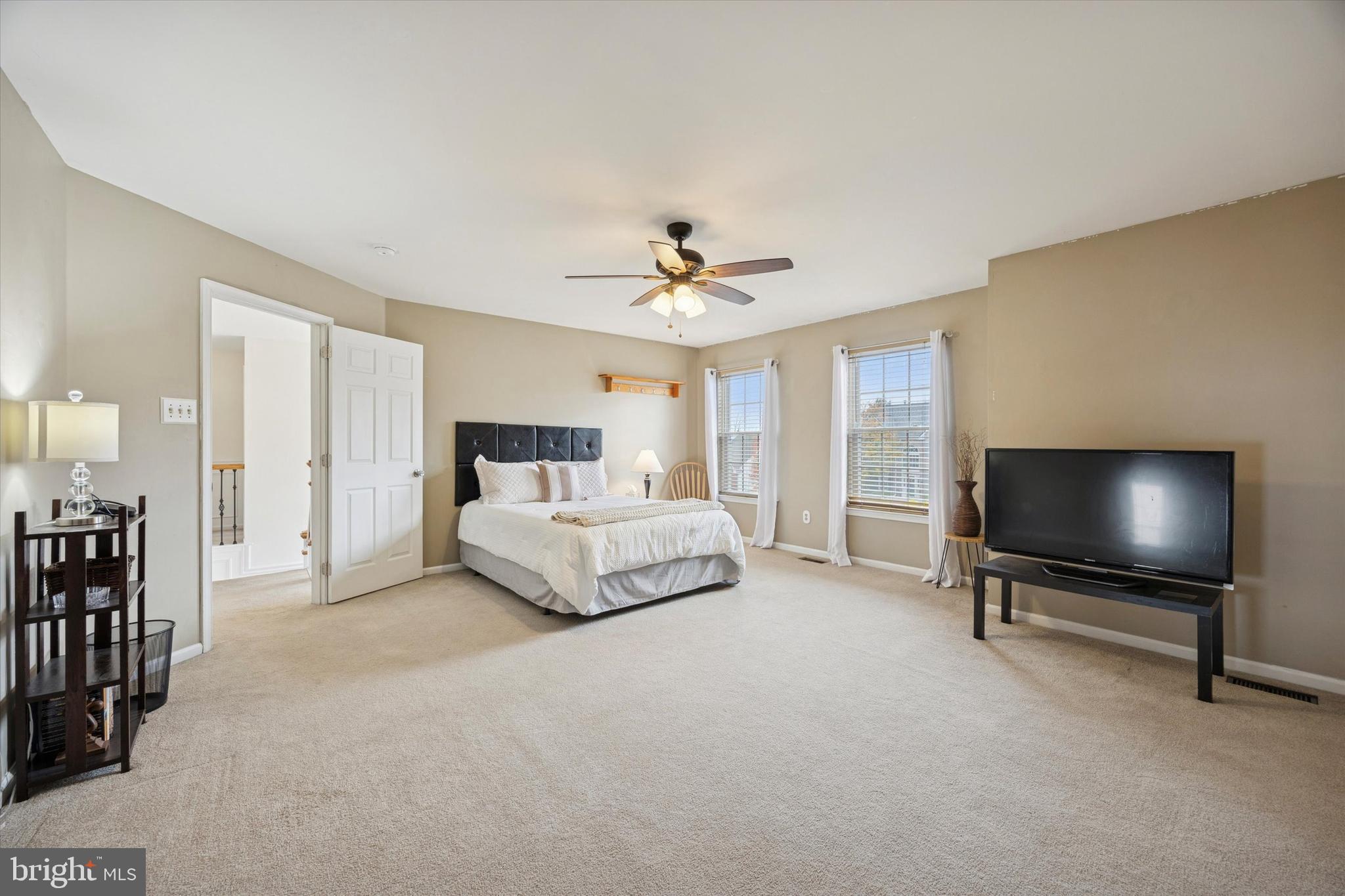 BRADFORD WOODS - Residential