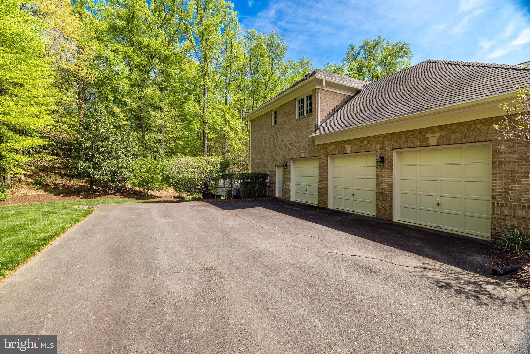 FITZ FOLLY FARMS - Residential