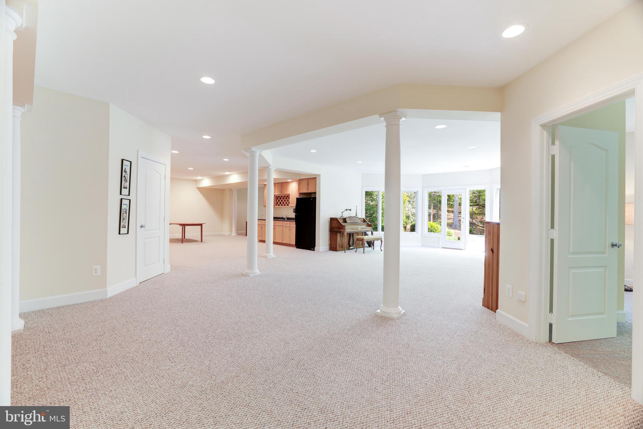 FITZ FOLLY FARMS - Residential