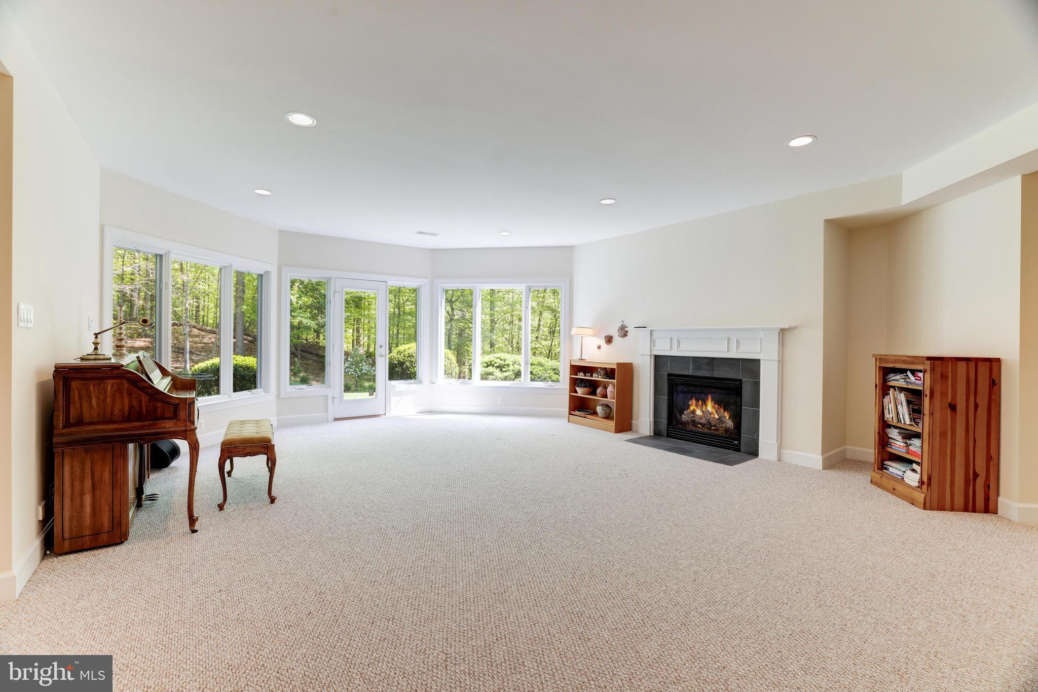 FITZ FOLLY FARMS - Residential