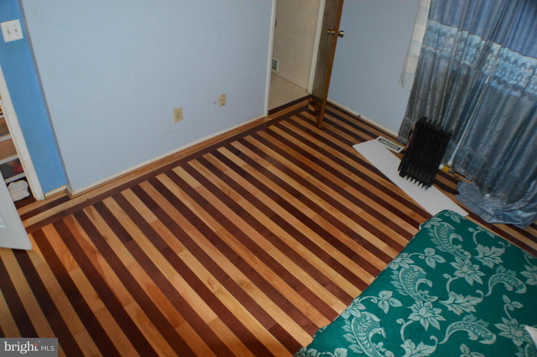 NEWINGTON FOREST - Residential