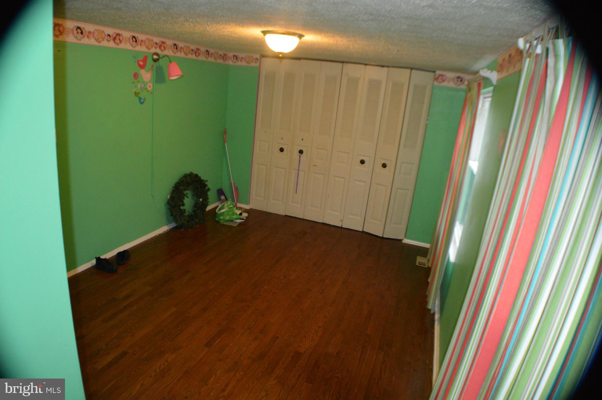 NEWINGTON FOREST - Residential