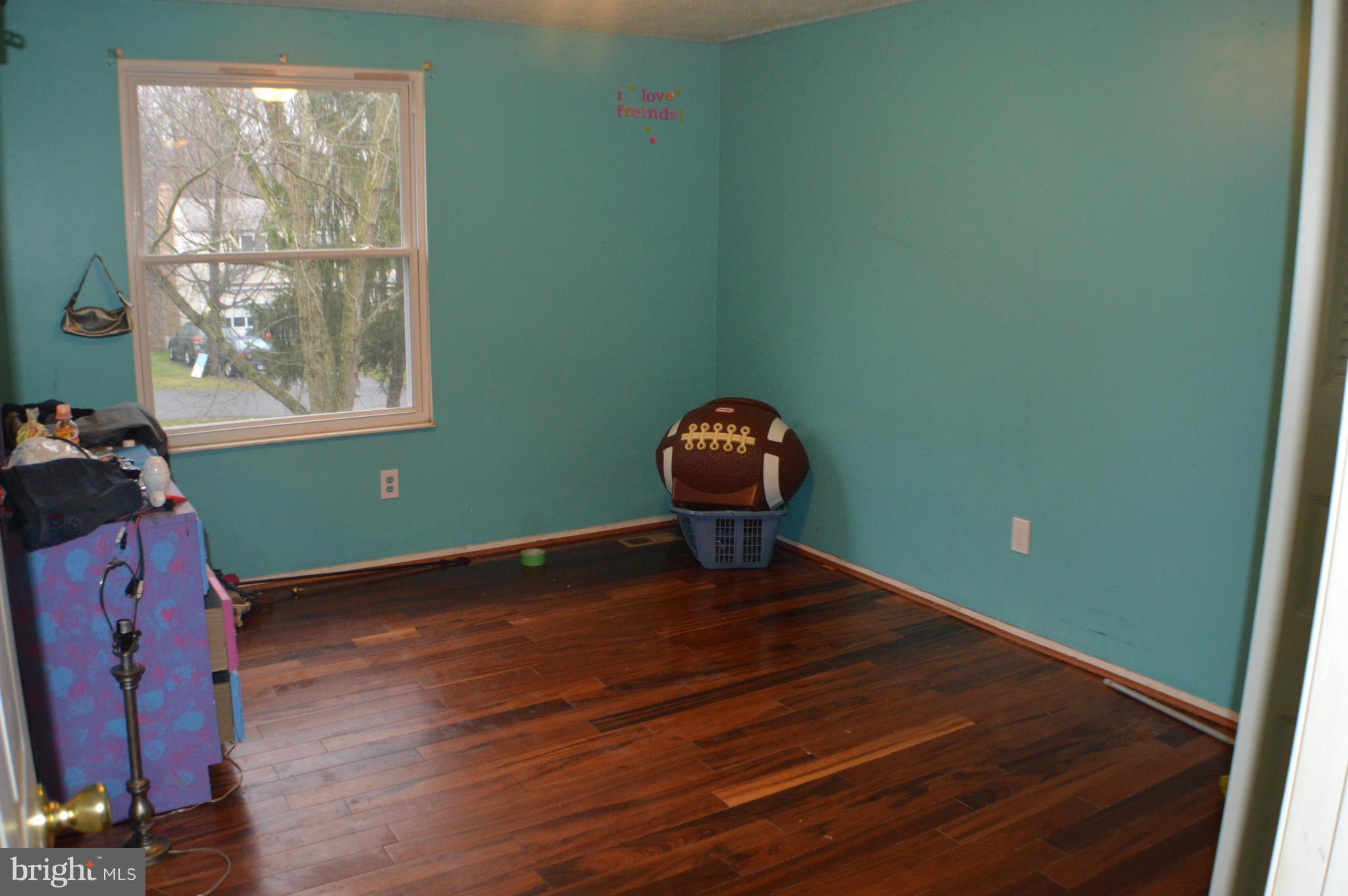 NEWINGTON FOREST - Residential