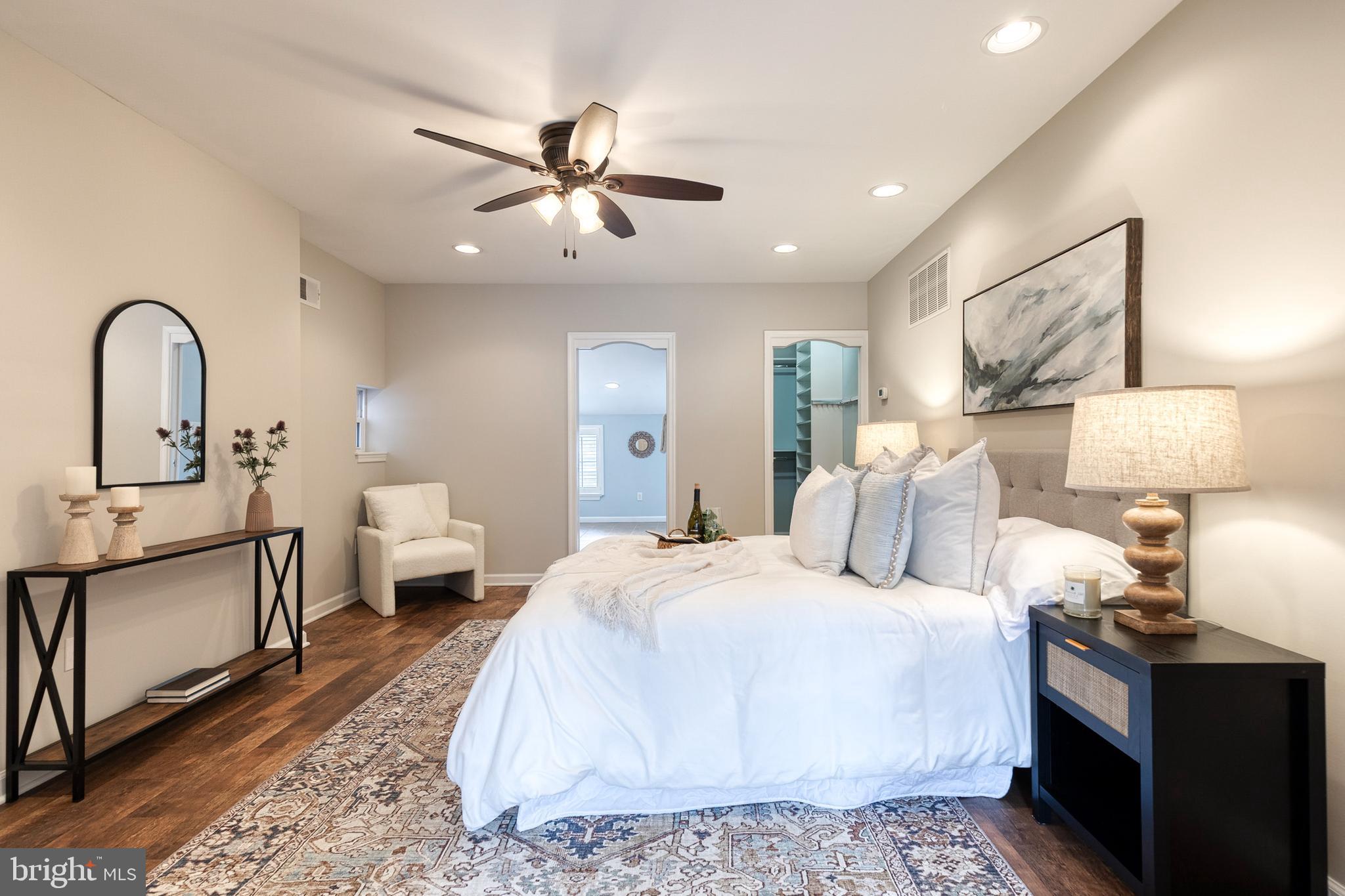 LITTLE ITALY - Residential