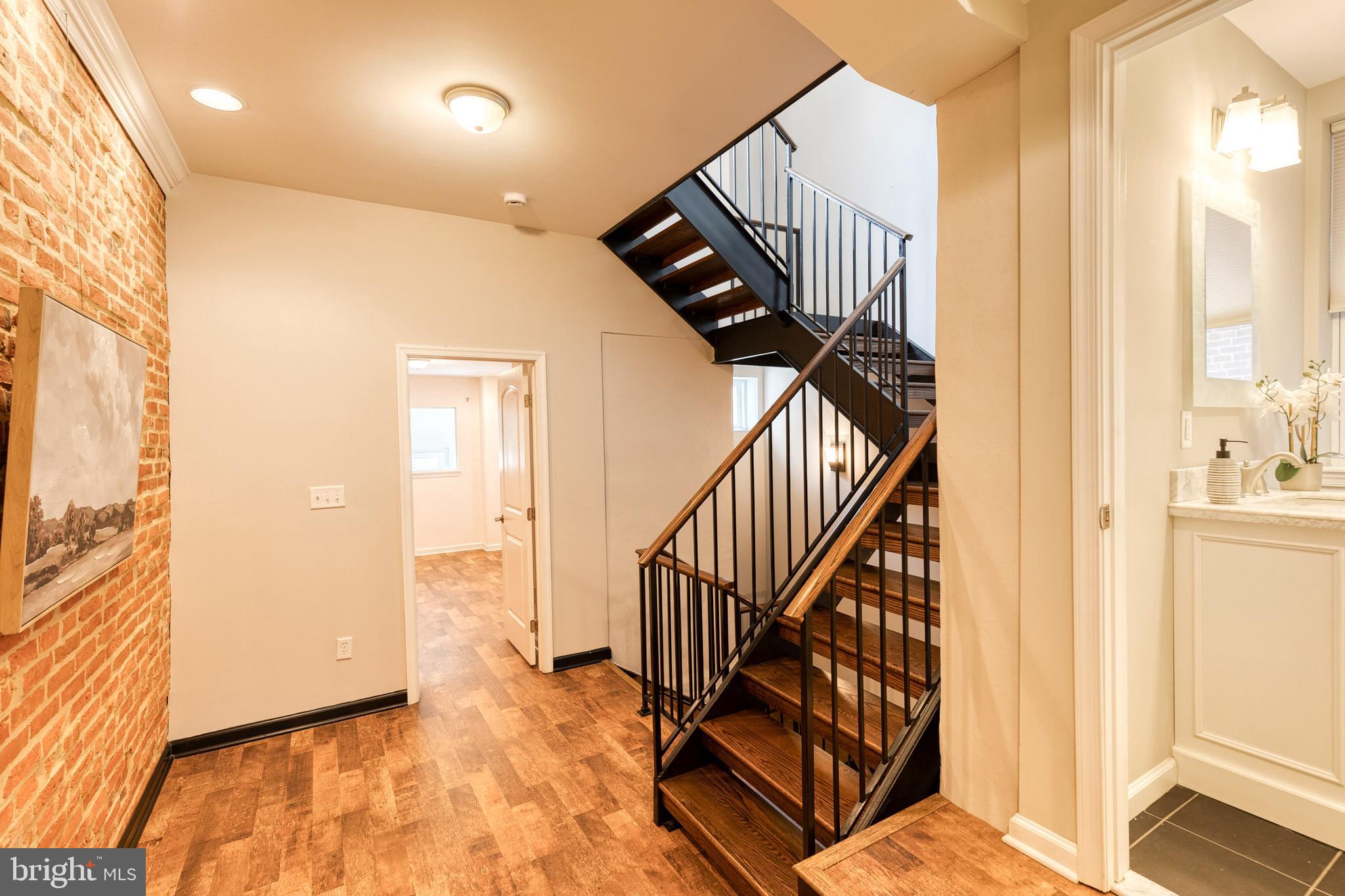 LITTLE ITALY - Residential