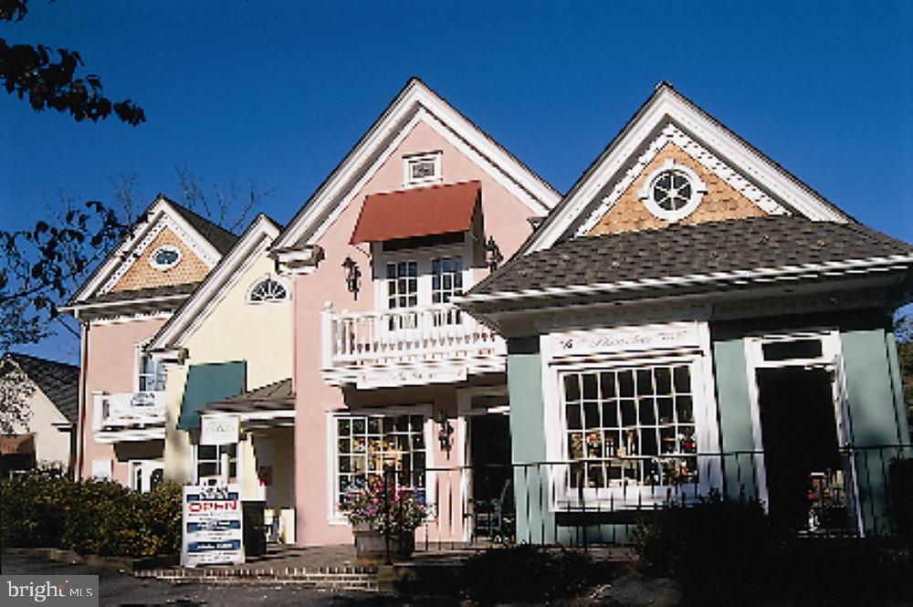 BILTMORE ESTATES - Residential