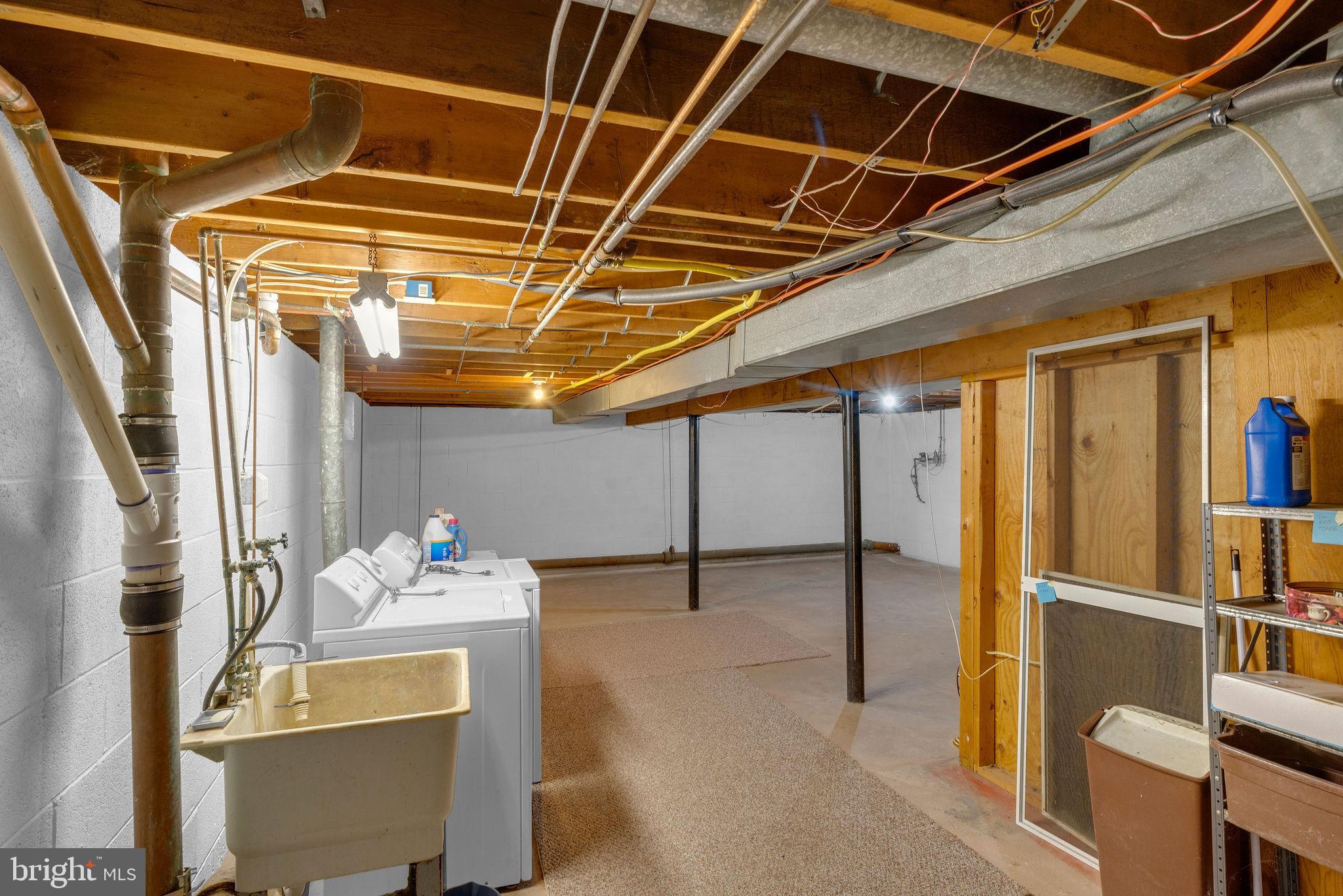 BRITTANY FARMS - Residential