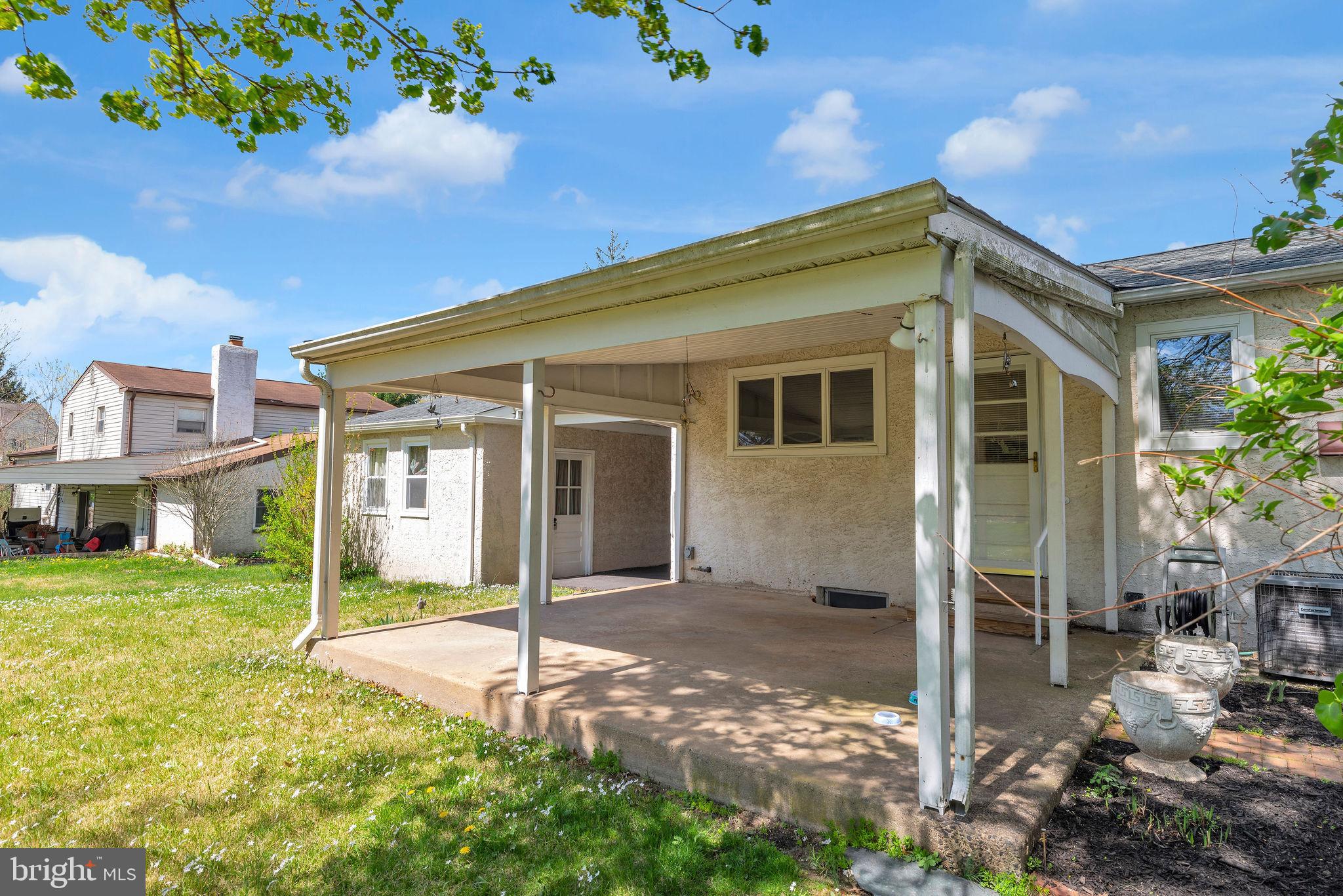 BRITTANY FARMS - Residential