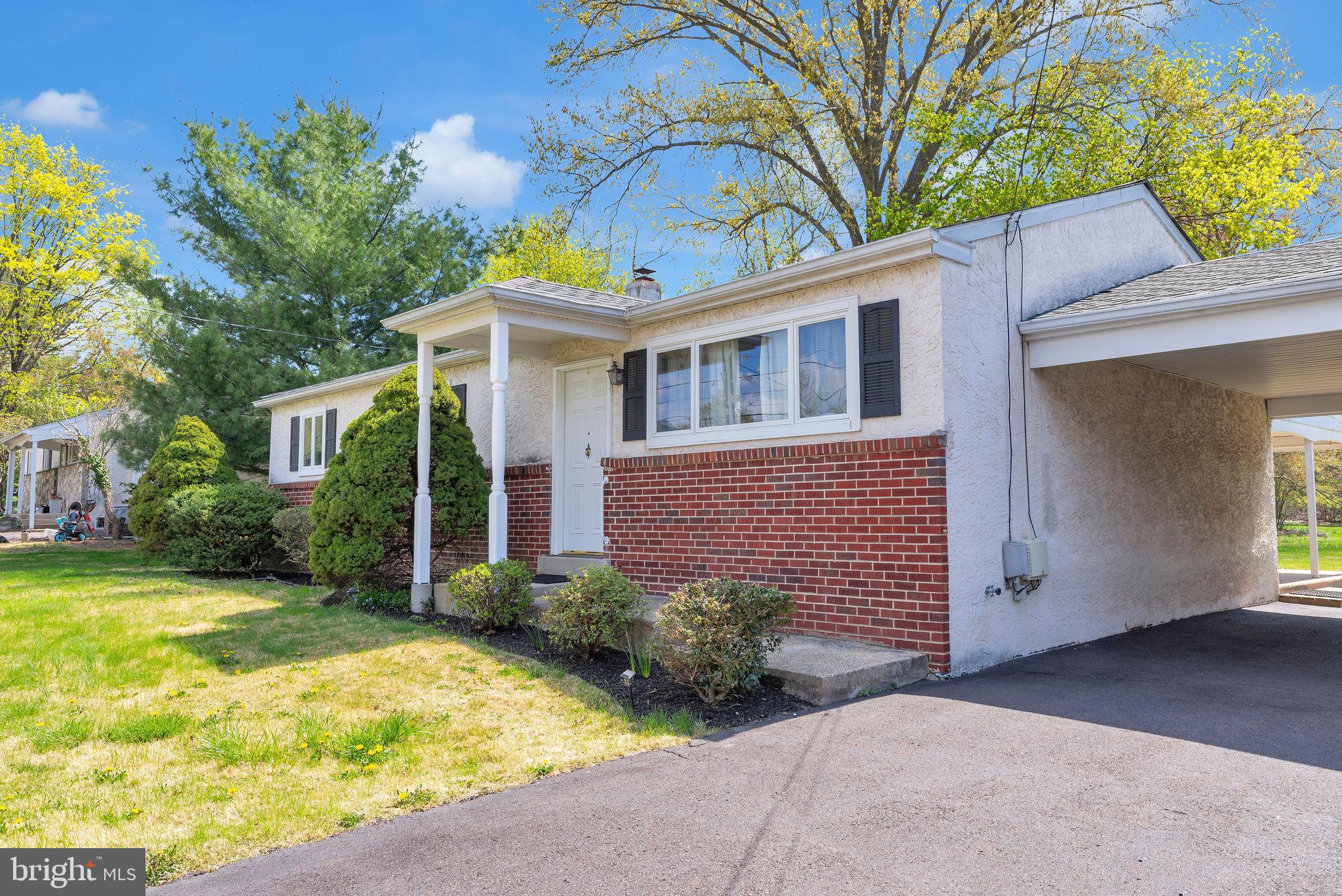 BRITTANY FARMS - Residential