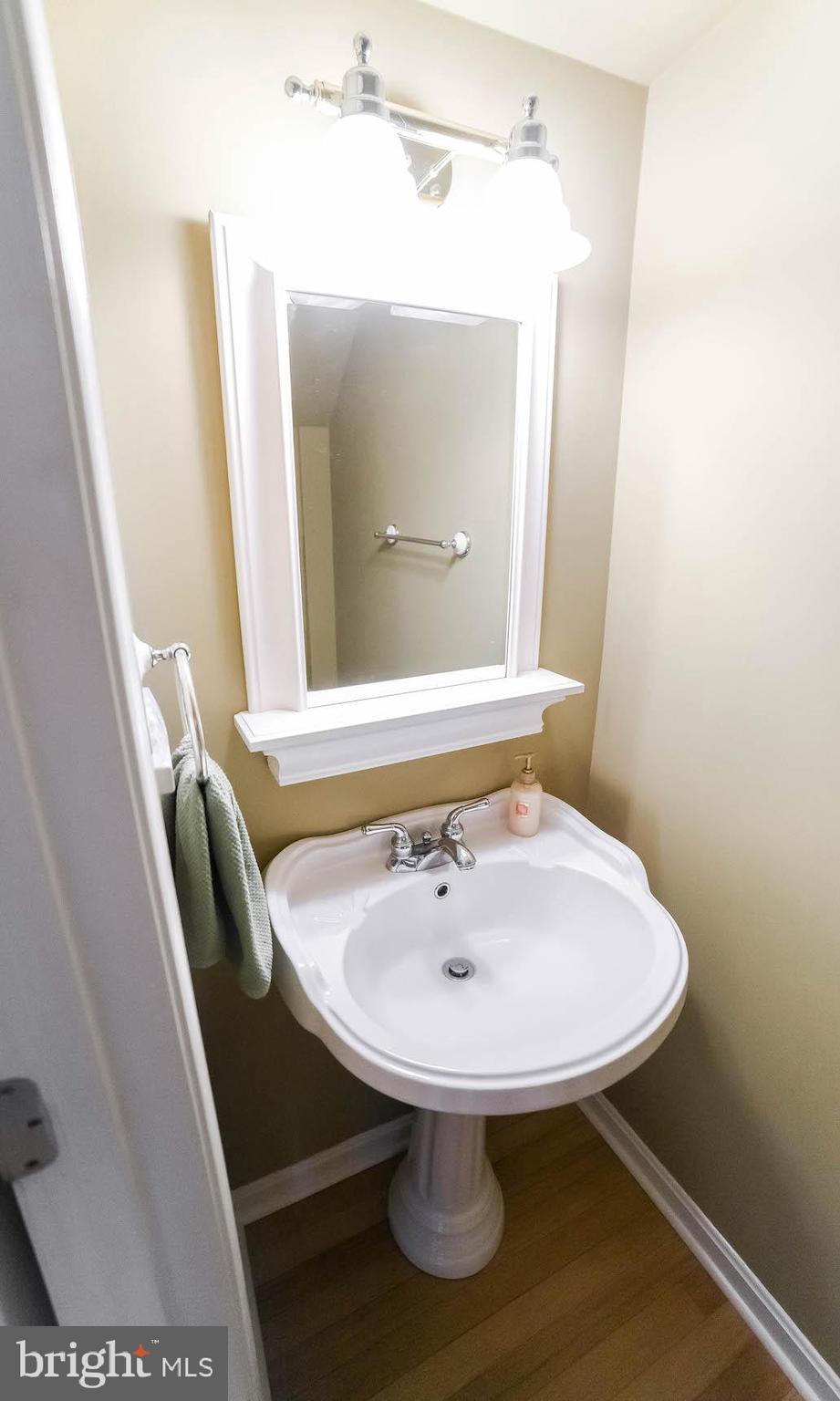 THE TOWNES AT WESTBURY - Residential