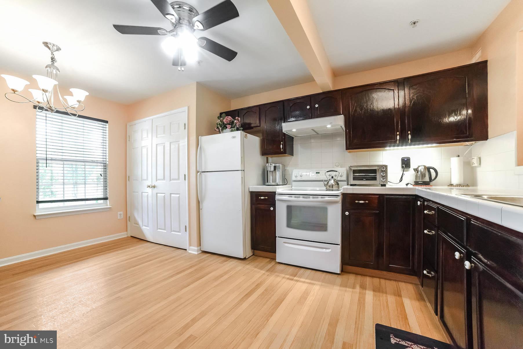 THE TOWNES AT WESTBURY - Residential