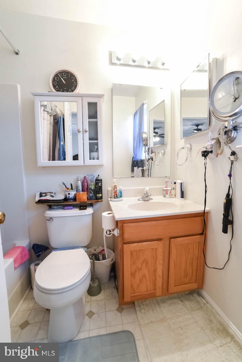 THE TOWNES AT WESTBURY - Residential