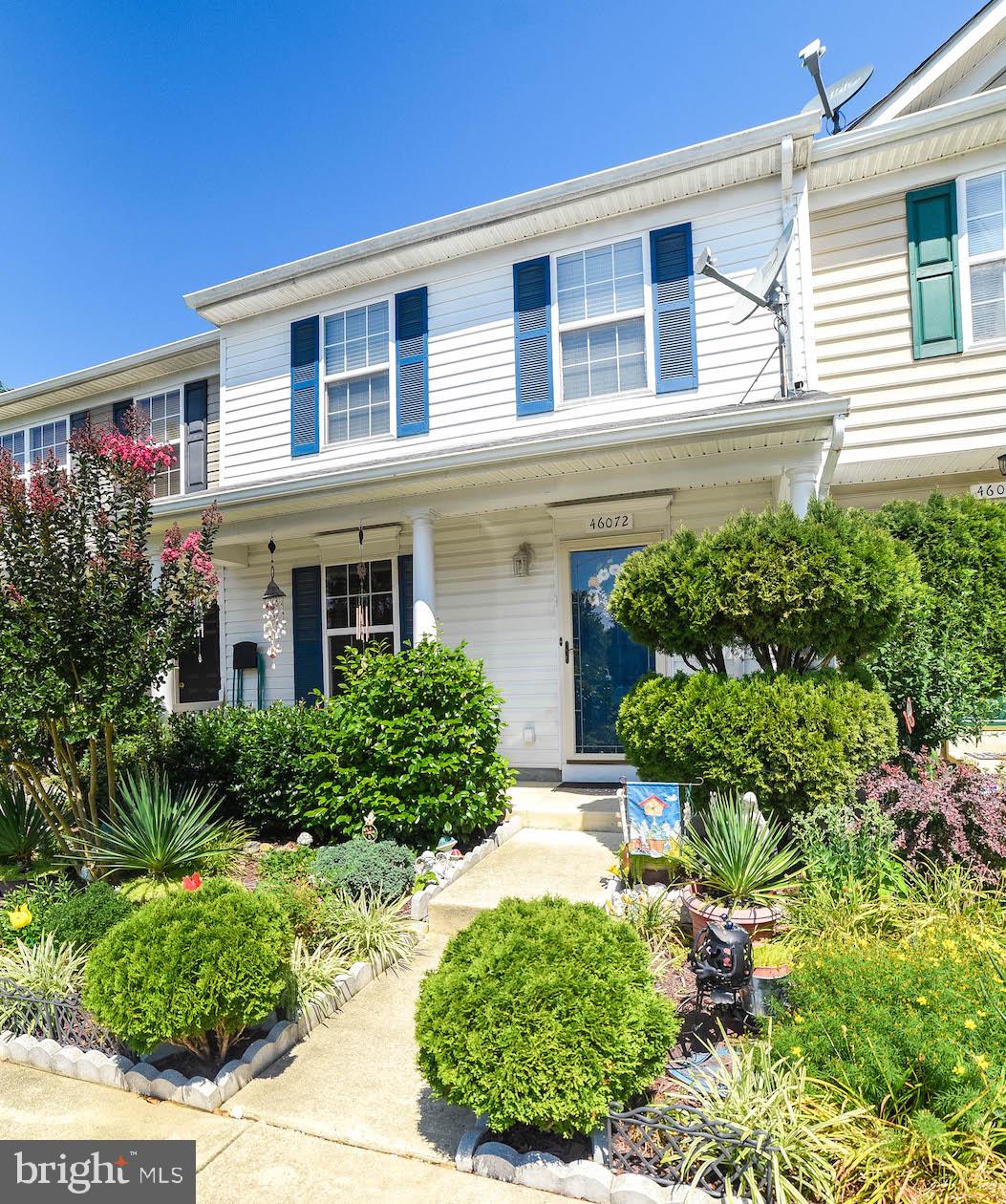 THE TOWNES AT WESTBURY - Residential