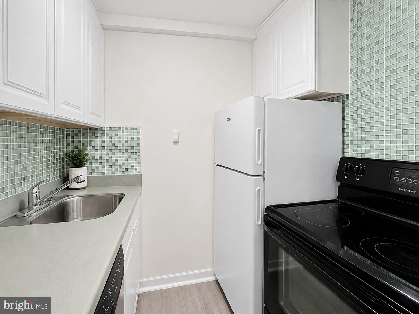 2141 I STREET NW 610