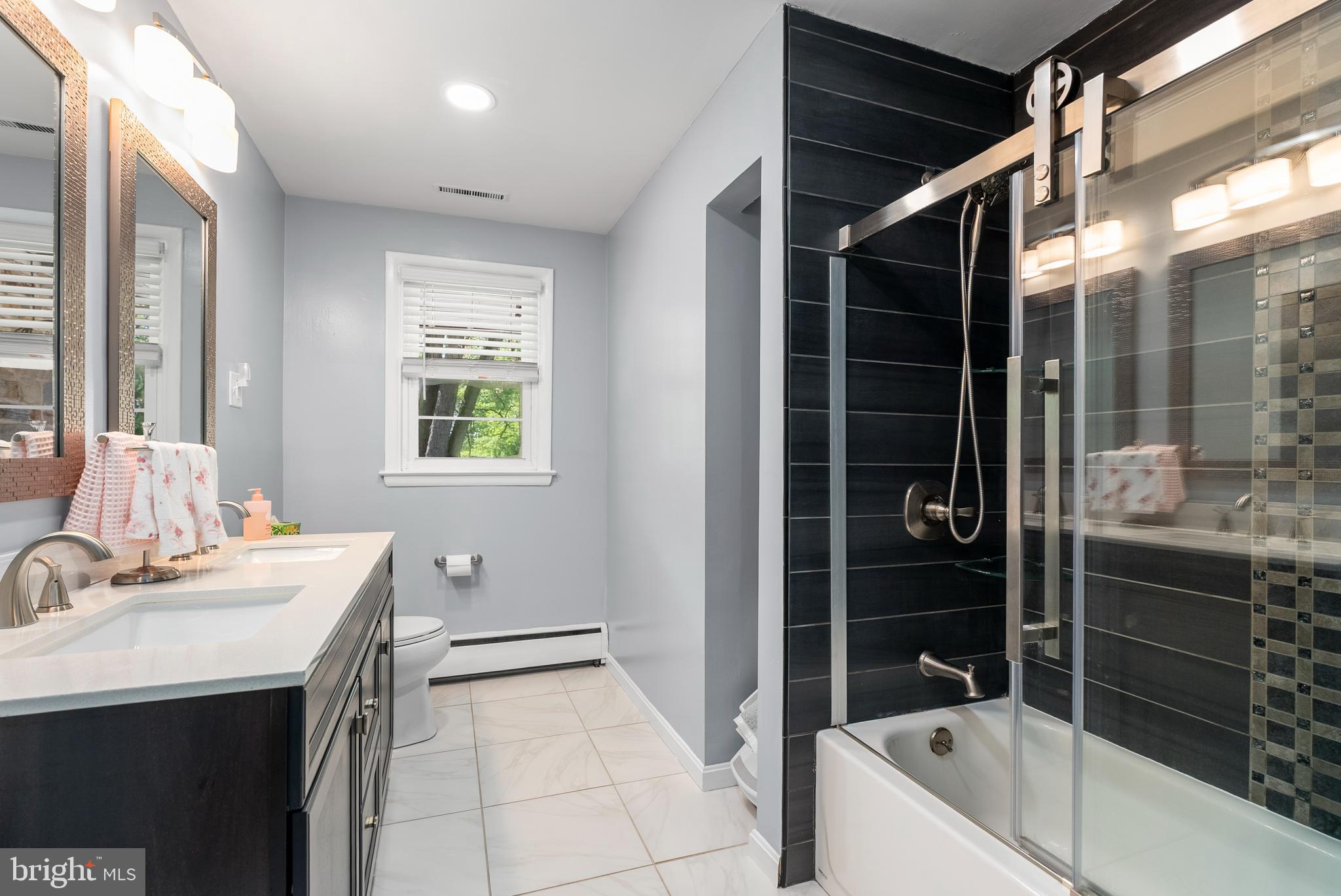 HAMPTON - Residential