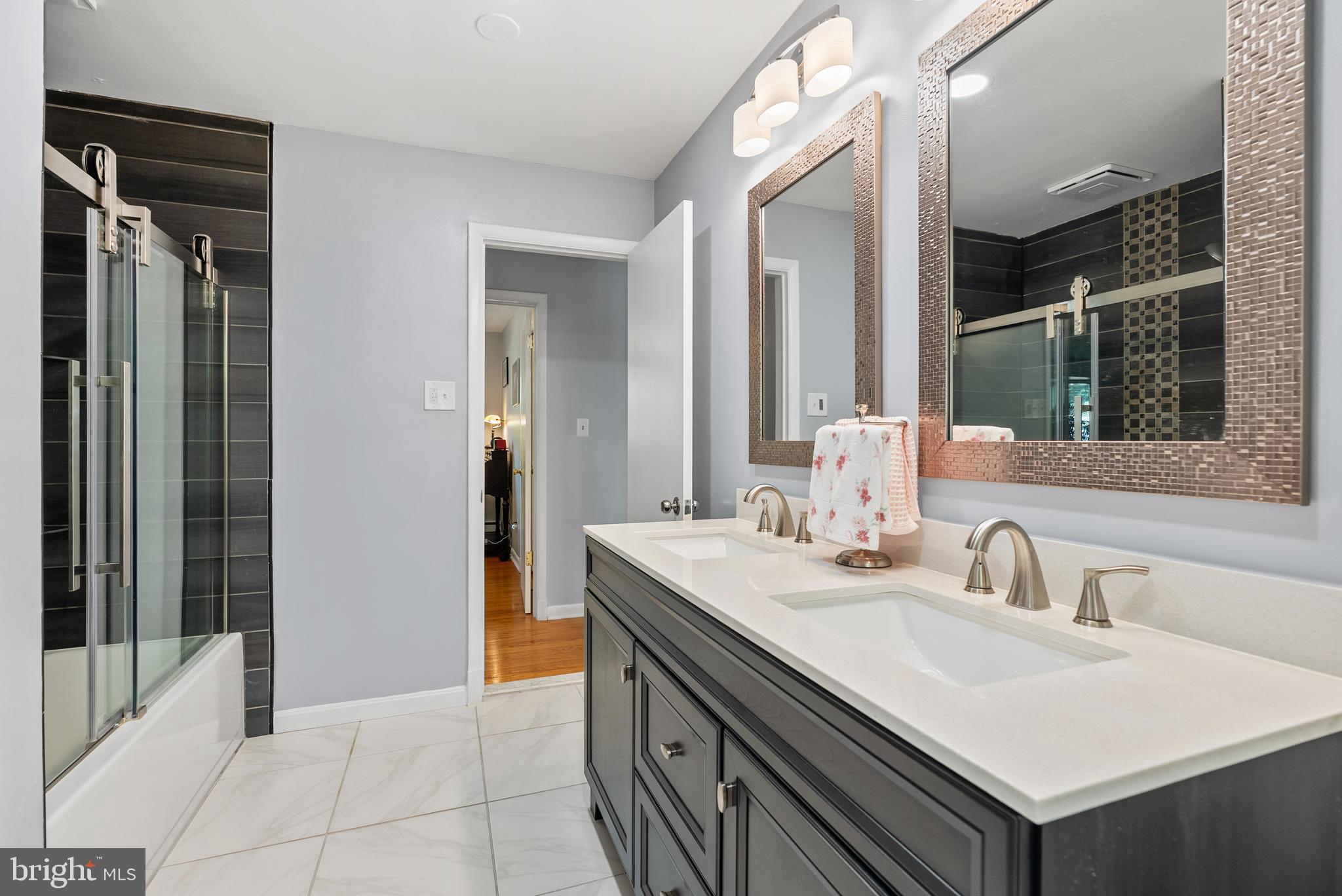 HAMPTON - Residential