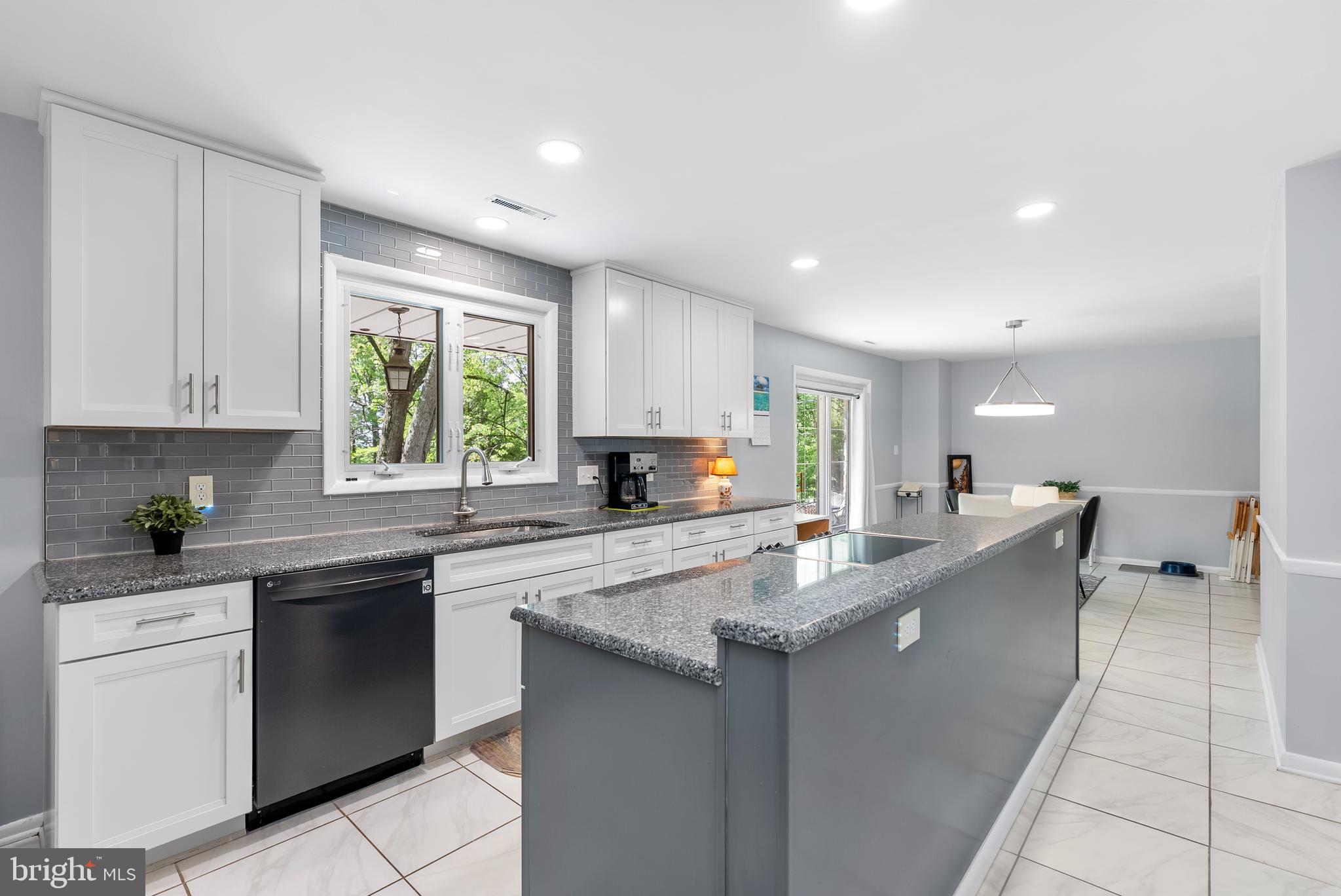 HAMPTON - Residential
