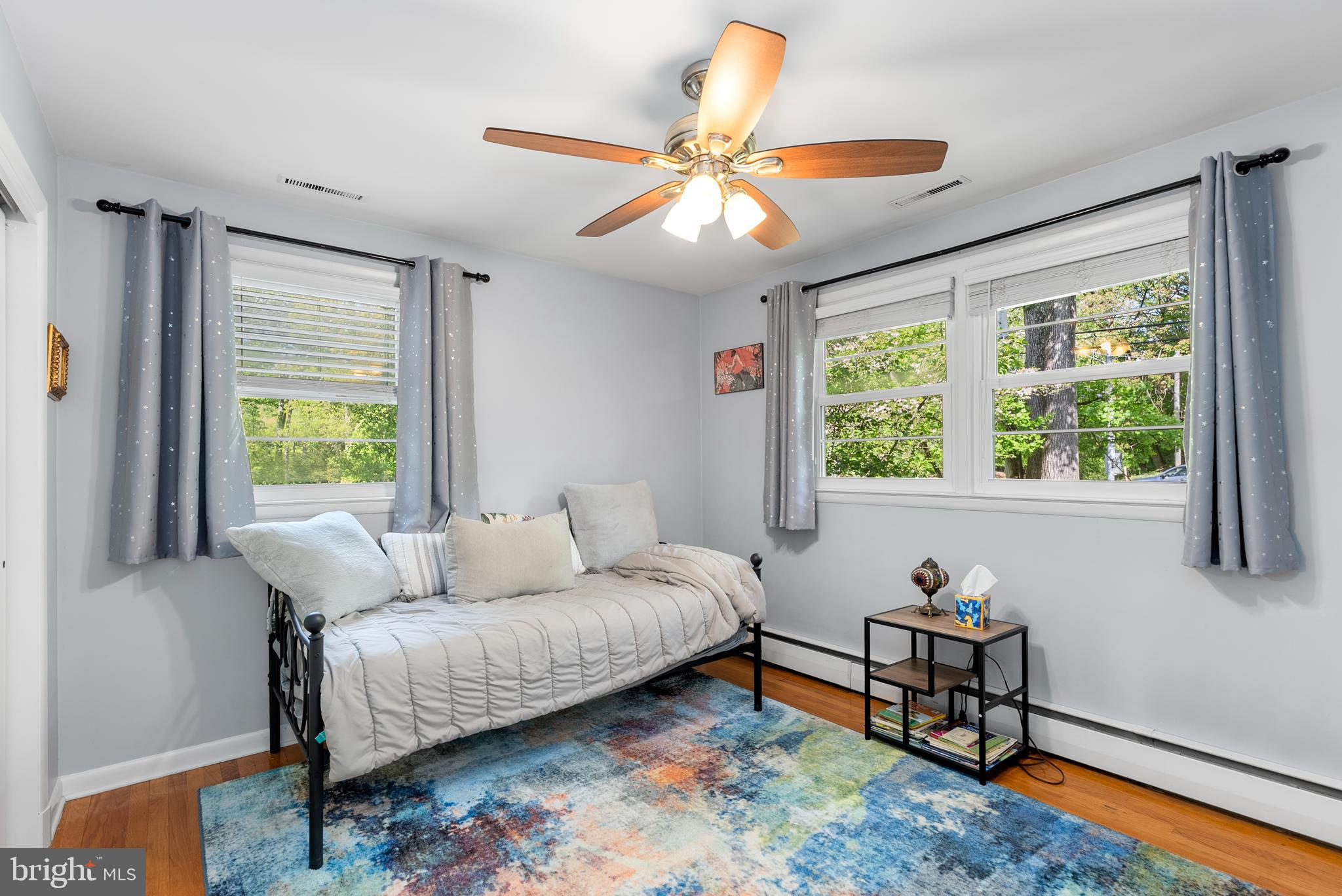 HAMPTON - Residential