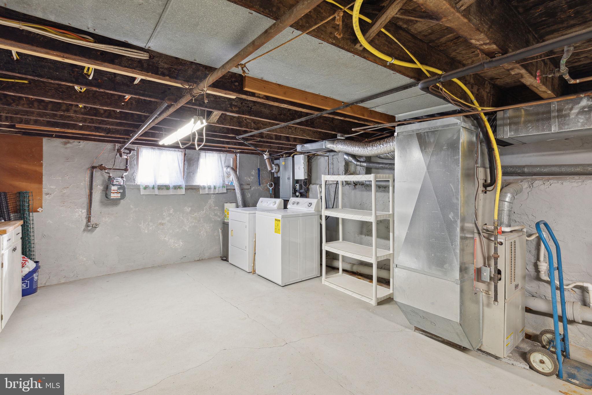 LOWER MOYAMENSING - Residential