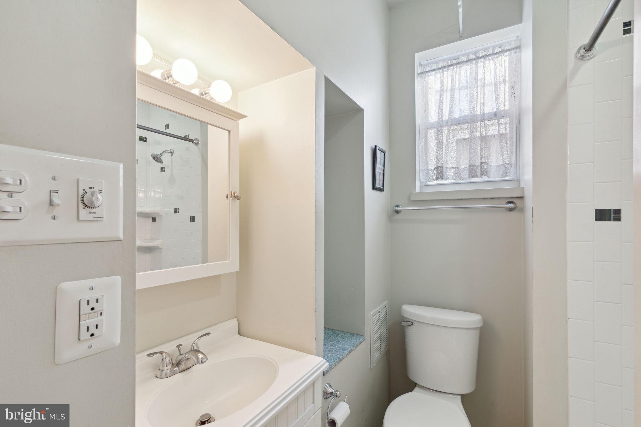 LOWER MOYAMENSING - Residential