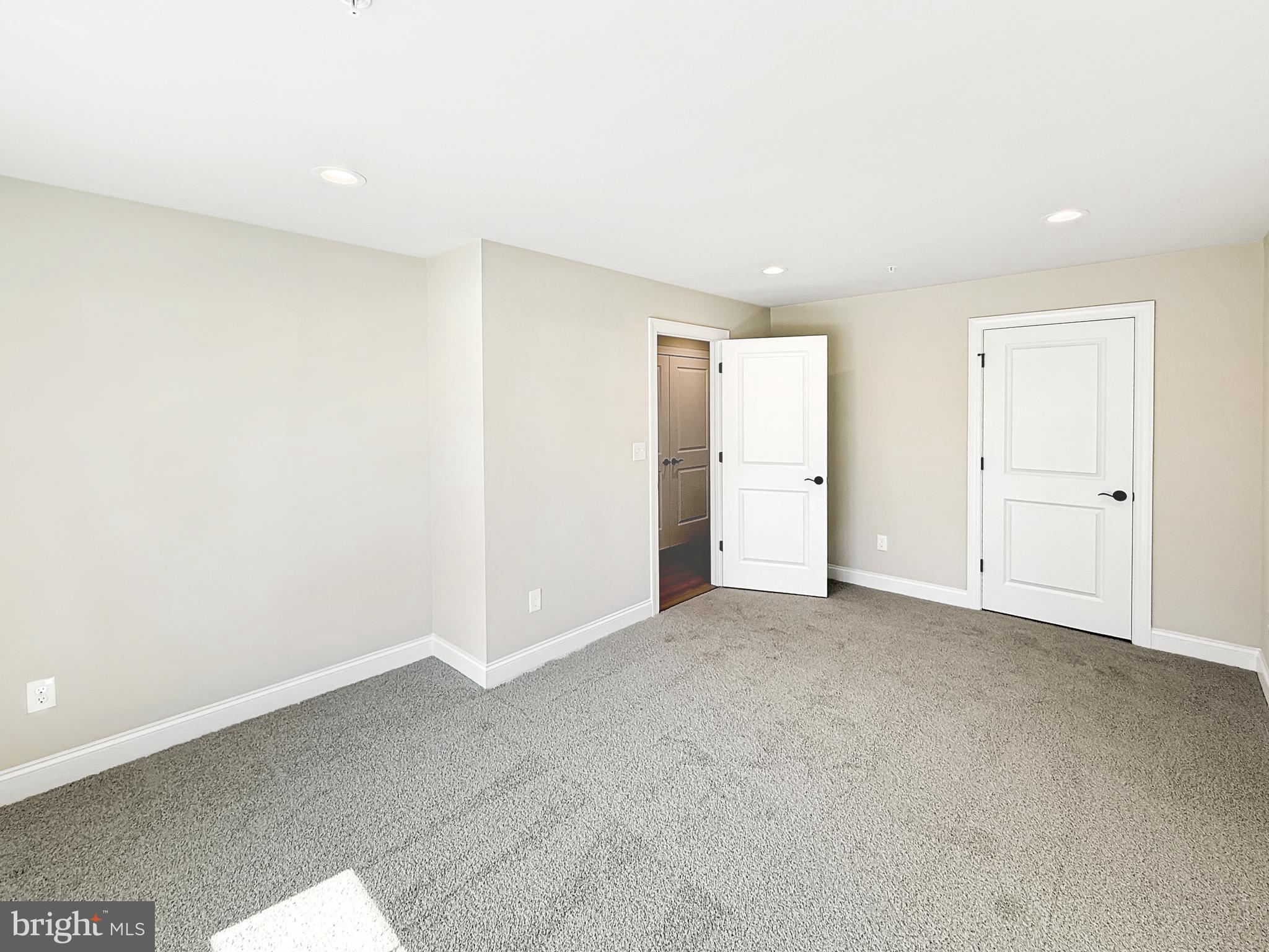 NON AVAILABLE - Residential