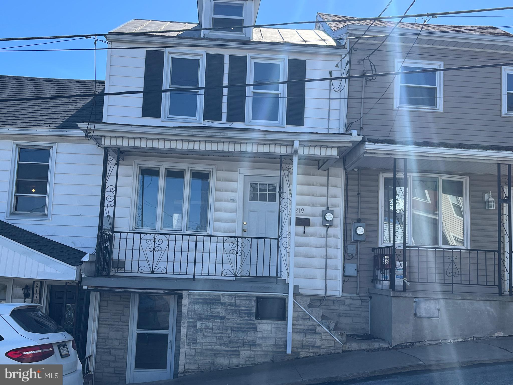 MINERSVILLE - Residential Lease