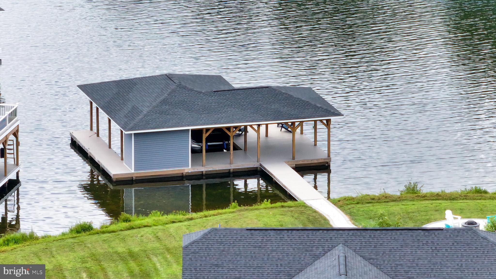 ELK CREEK LANDING - Residential