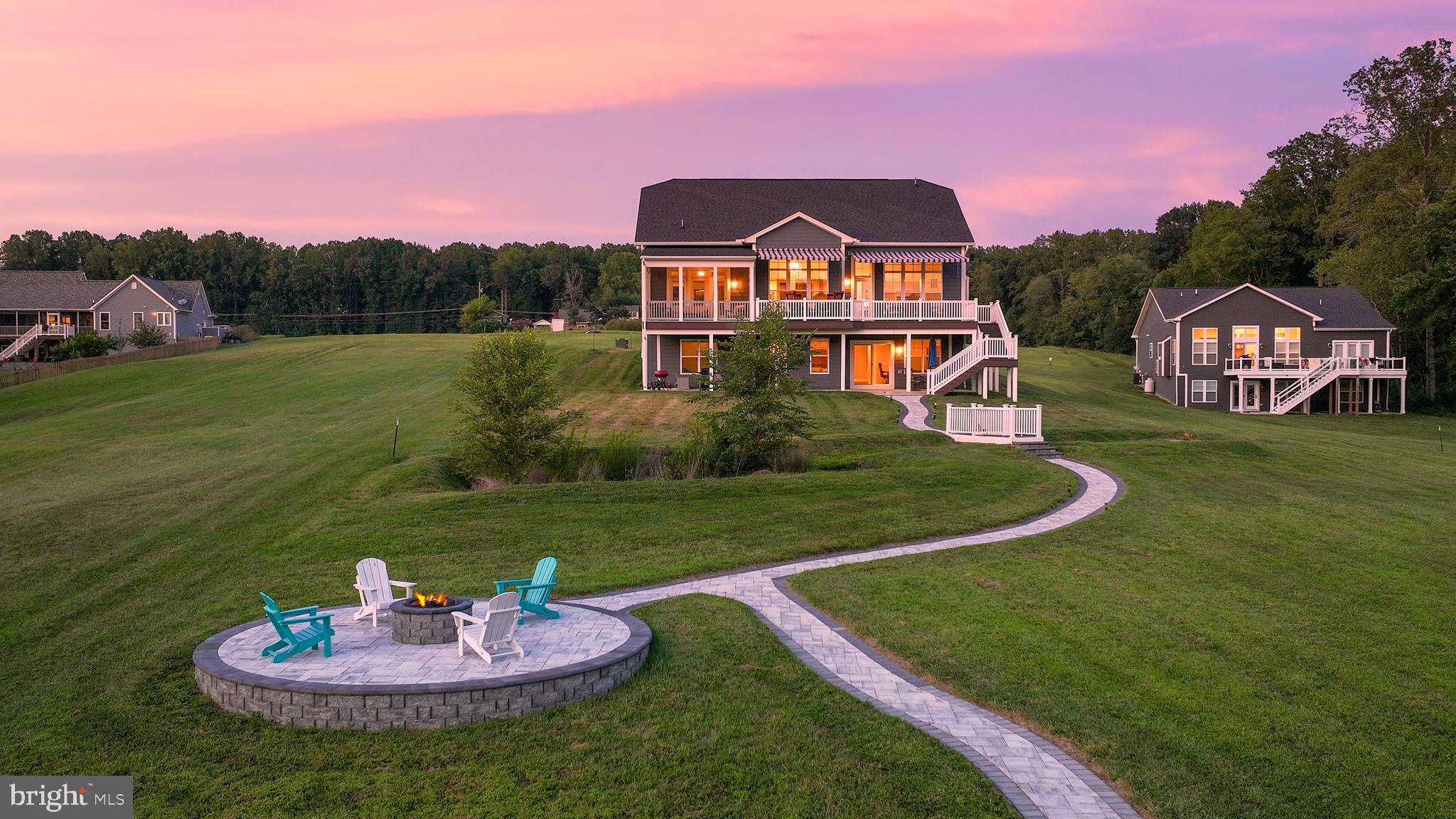 782 FAIRVIEW DRIVE