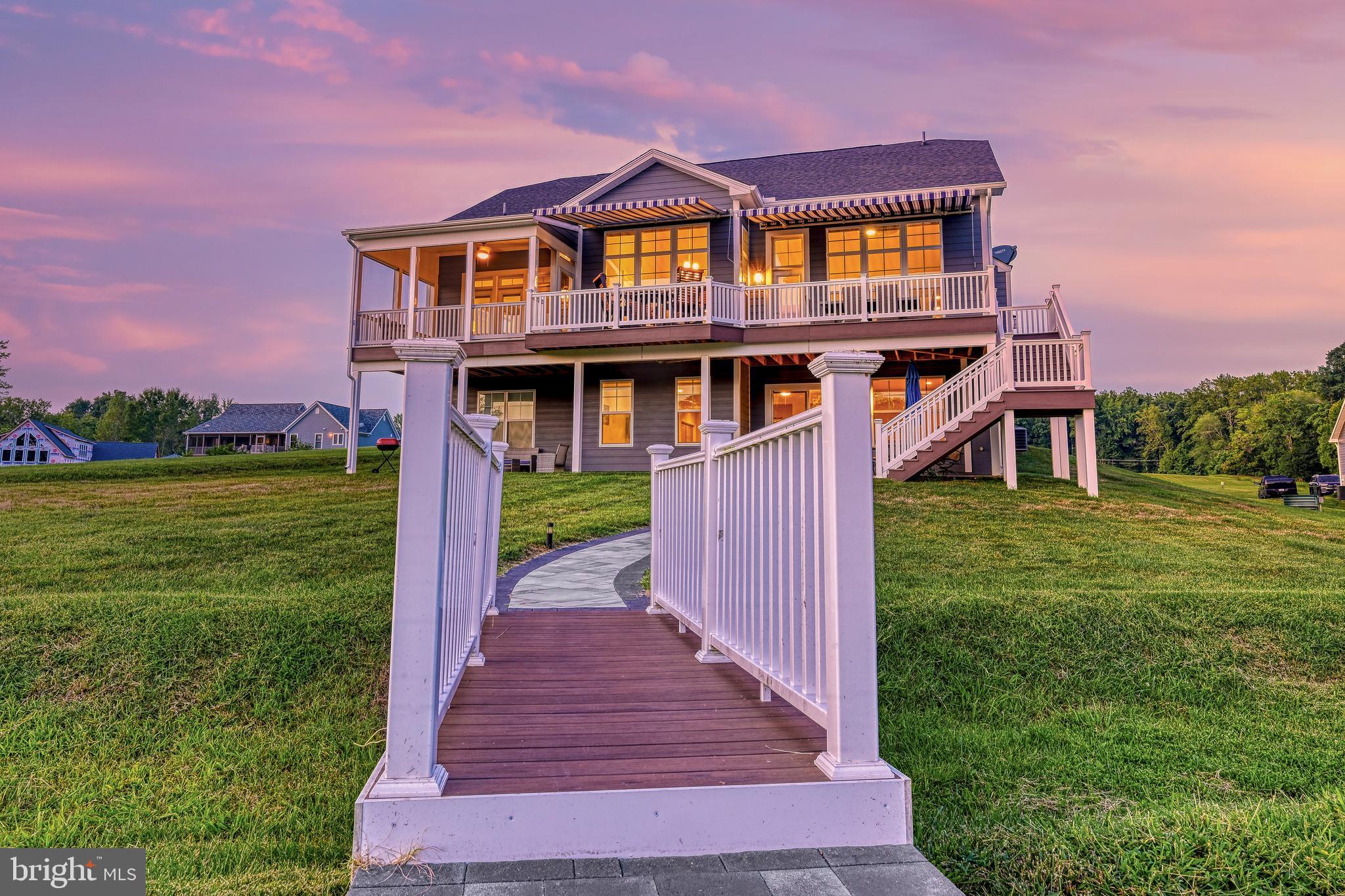 782 FAIRVIEW DRIVE