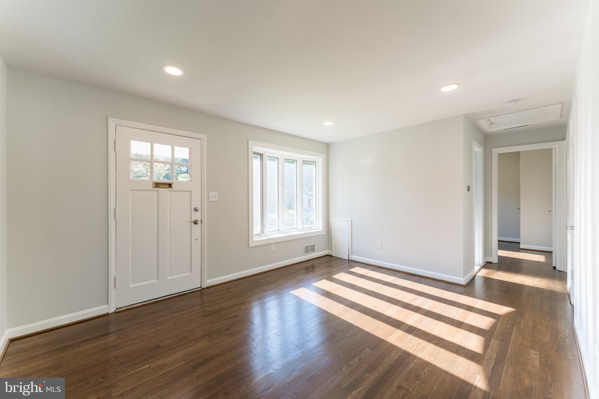 HOLLYWOOD - Residential