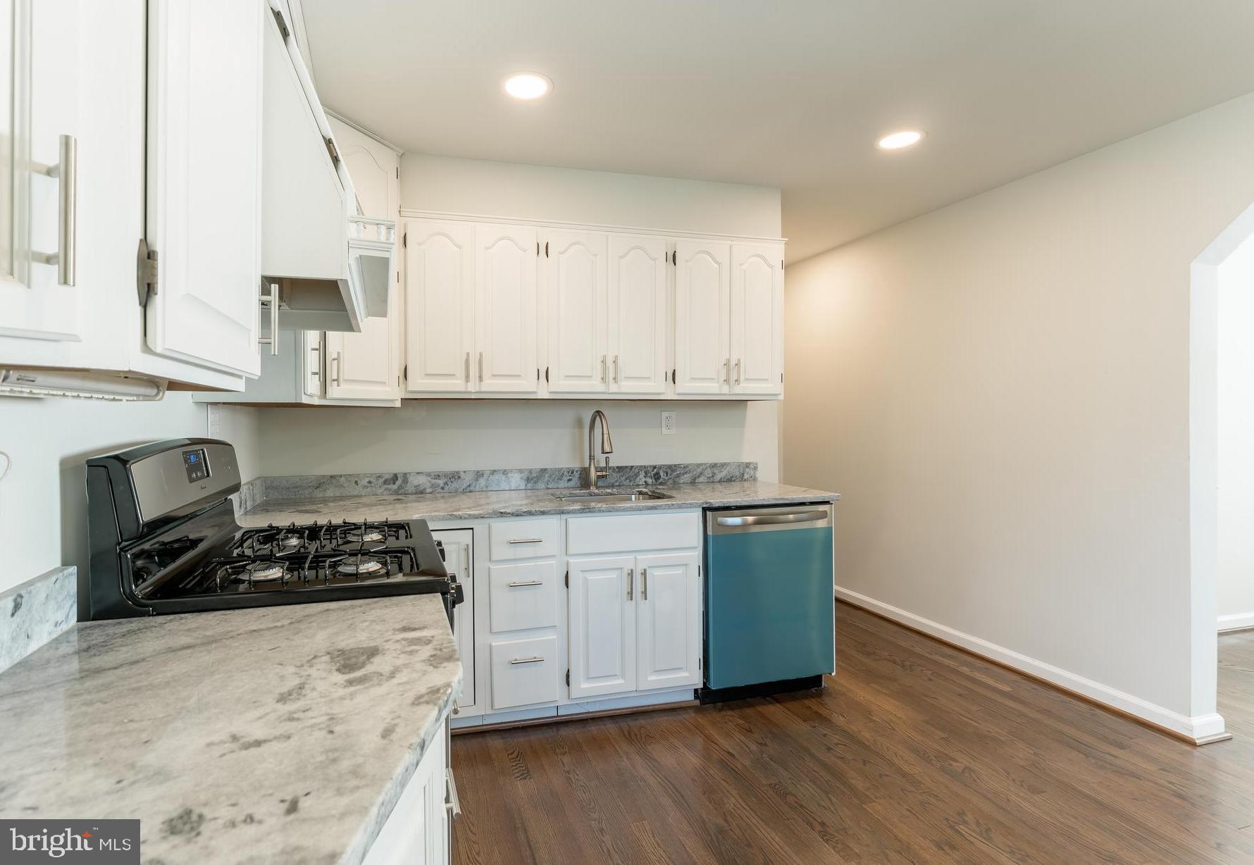 HOLLYWOOD - Residential