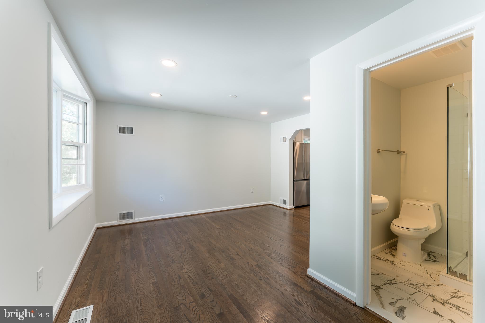 HOLLYWOOD - Residential