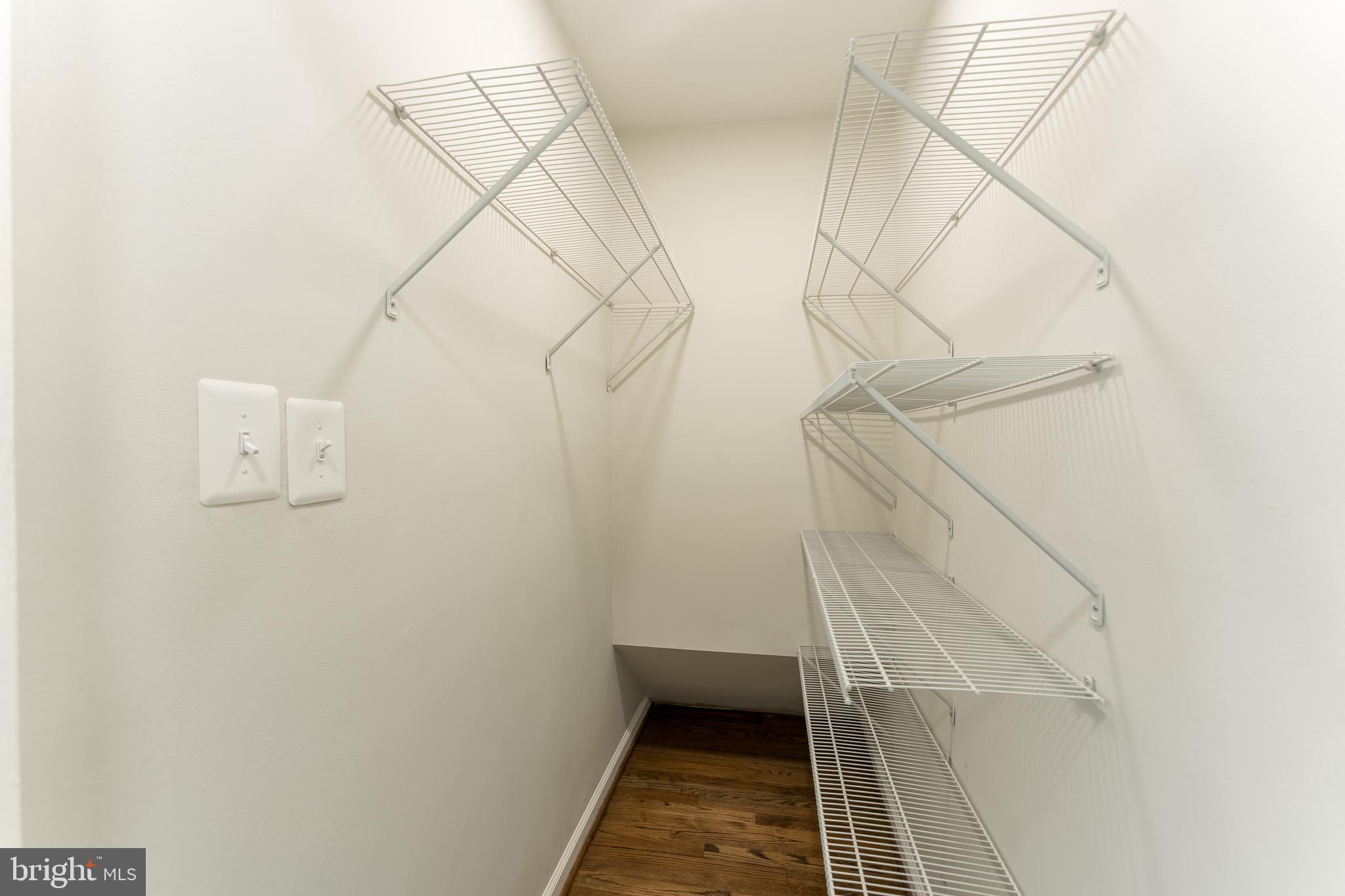 HOLLYWOOD - Residential