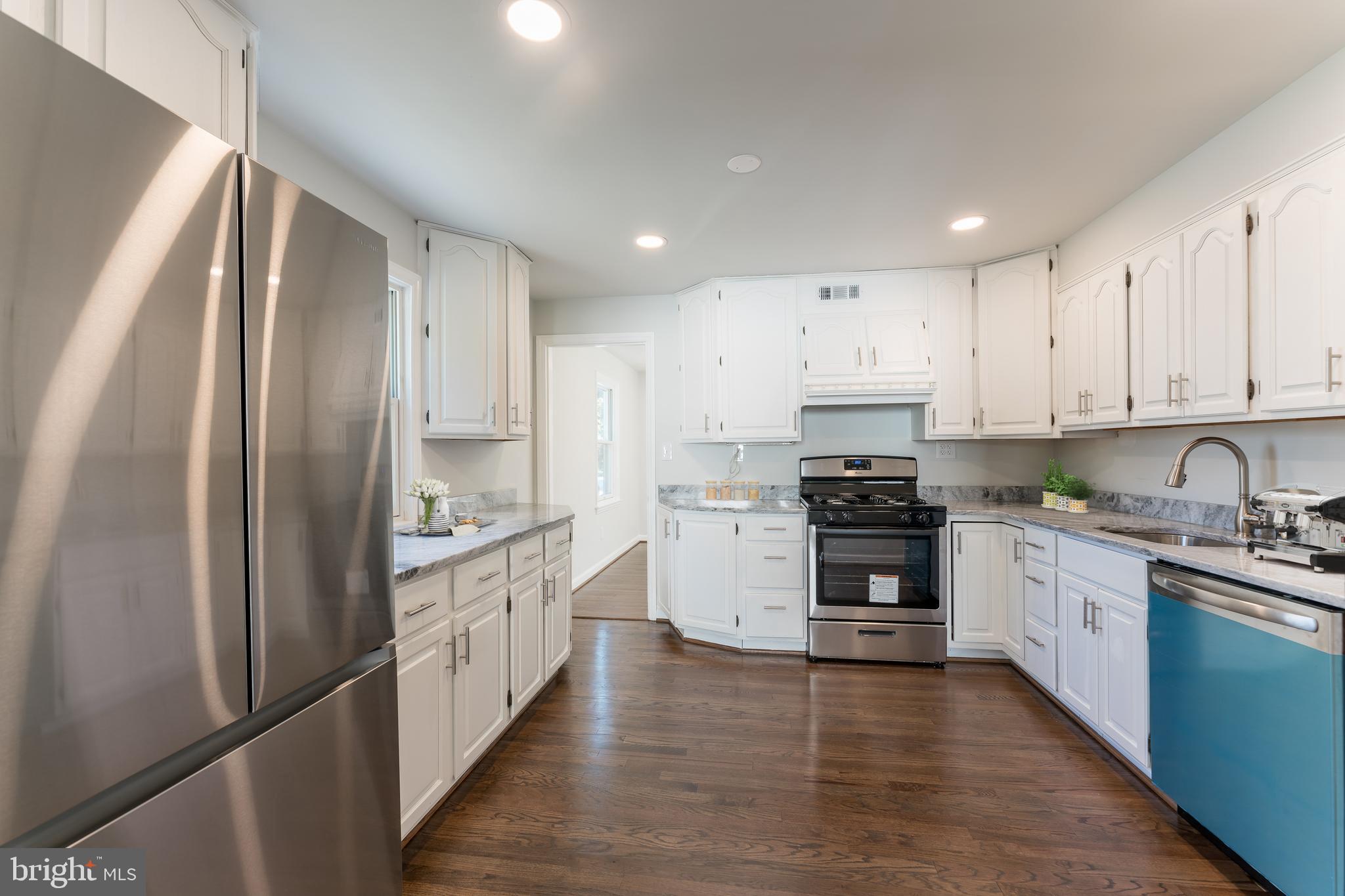 HOLLYWOOD - Residential