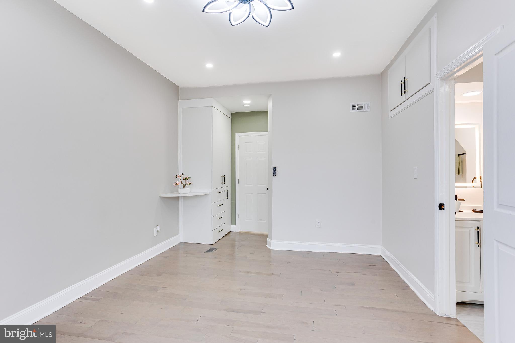 HUNTING PARK - Residential