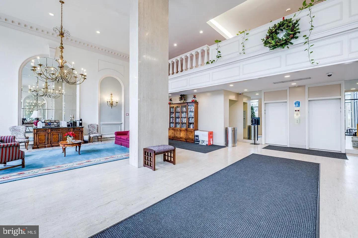 1300 ARMY NAVY DRIVE 218