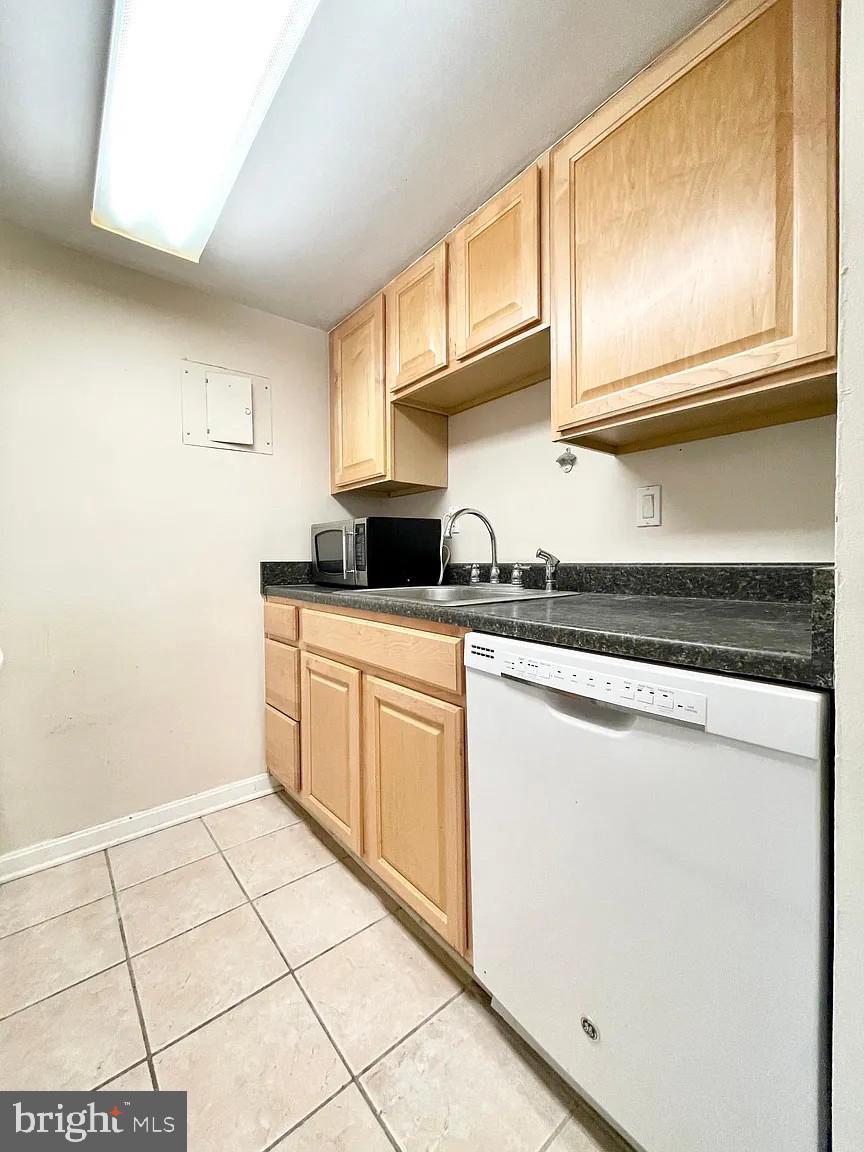 HORIZON HOUSE - Residential Lease