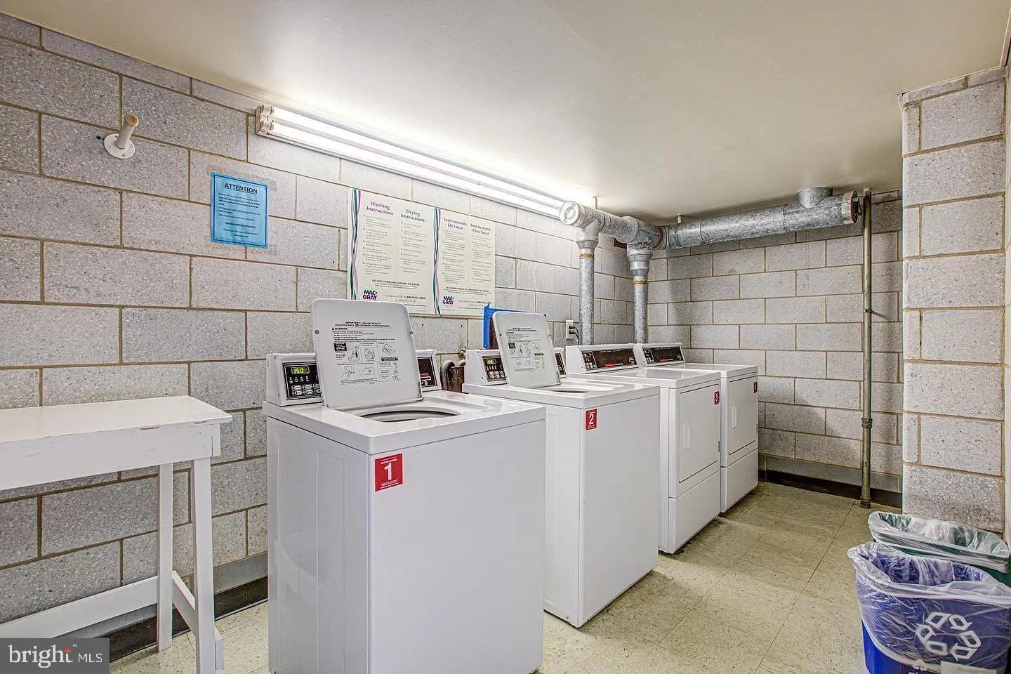 HORIZON HOUSE - Residential Lease