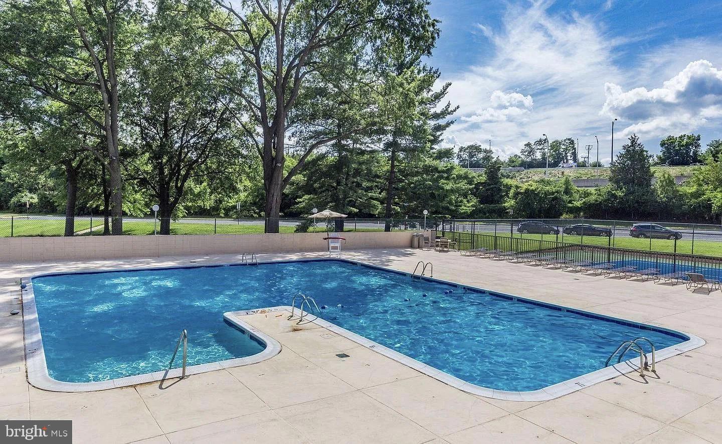 HORIZON HOUSE - Residential Lease