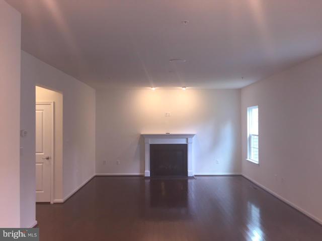 THE PARK AT ADDISON METRO - Residential